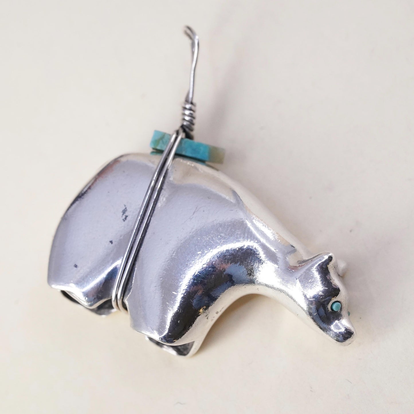 Native American Navajo Sterling Silver 925 polar bear pendant with turquoise