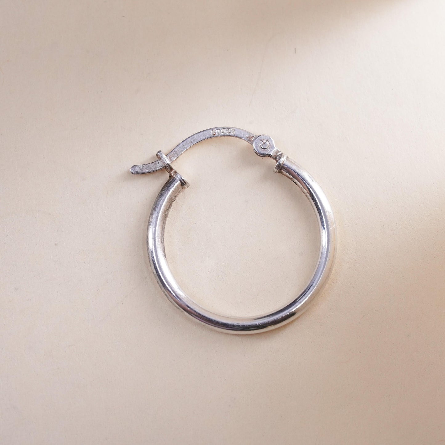 0.75”, Vintage sterling silver loop single earring, fashion primitive hoop
