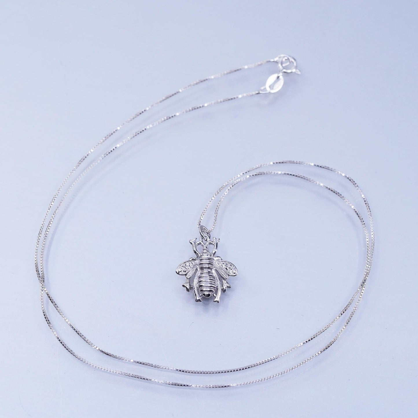 20” 1mm, Vintage sterling 925 silver box necklace with bee pendant