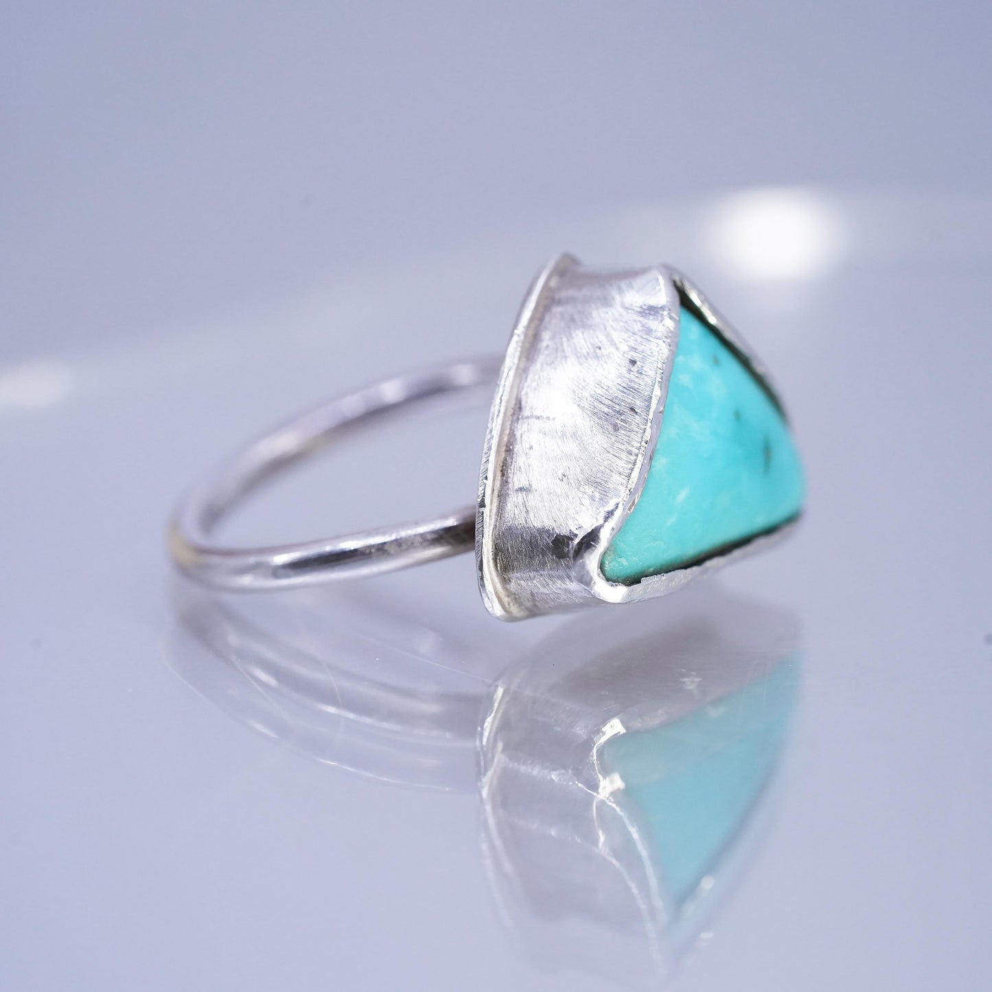 Size 6.25, vintage southwestern Sterling 925 silver ring triangular turquoise