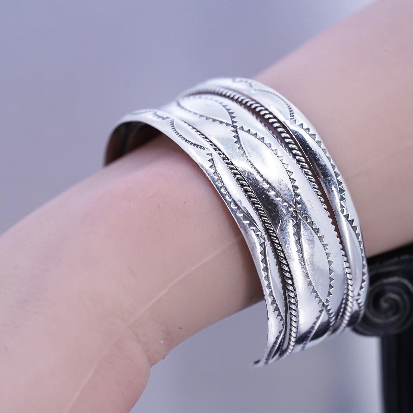 7.25”, Native American Tahe Navajo Sterling 925 silver bracelet, rocker cuff