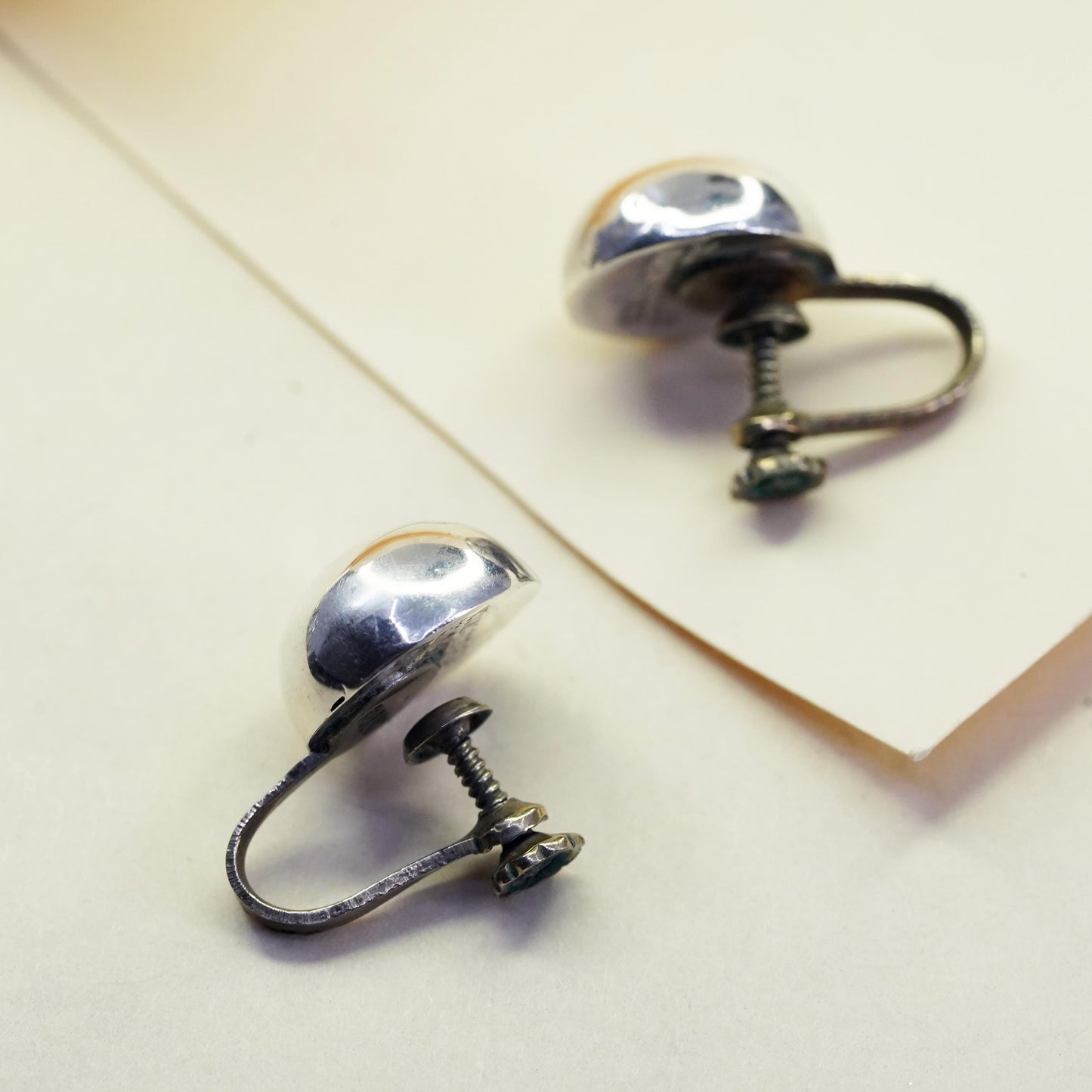 Vintage Hecho En Taxco sterling 925 silver handmade dome screw back earrings