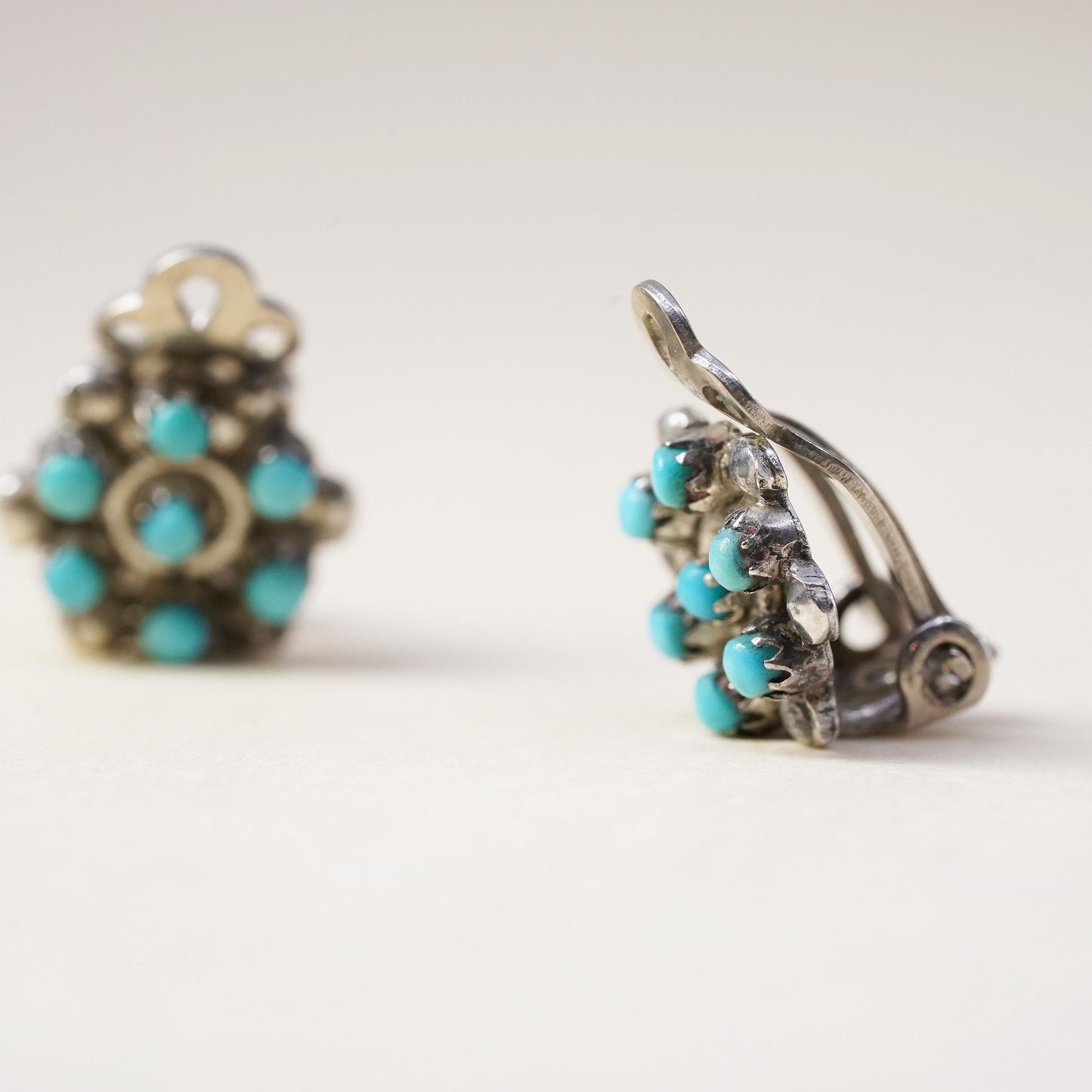 Native American 925 Sterling earrings, 925 flower clip on earrings turquoise
