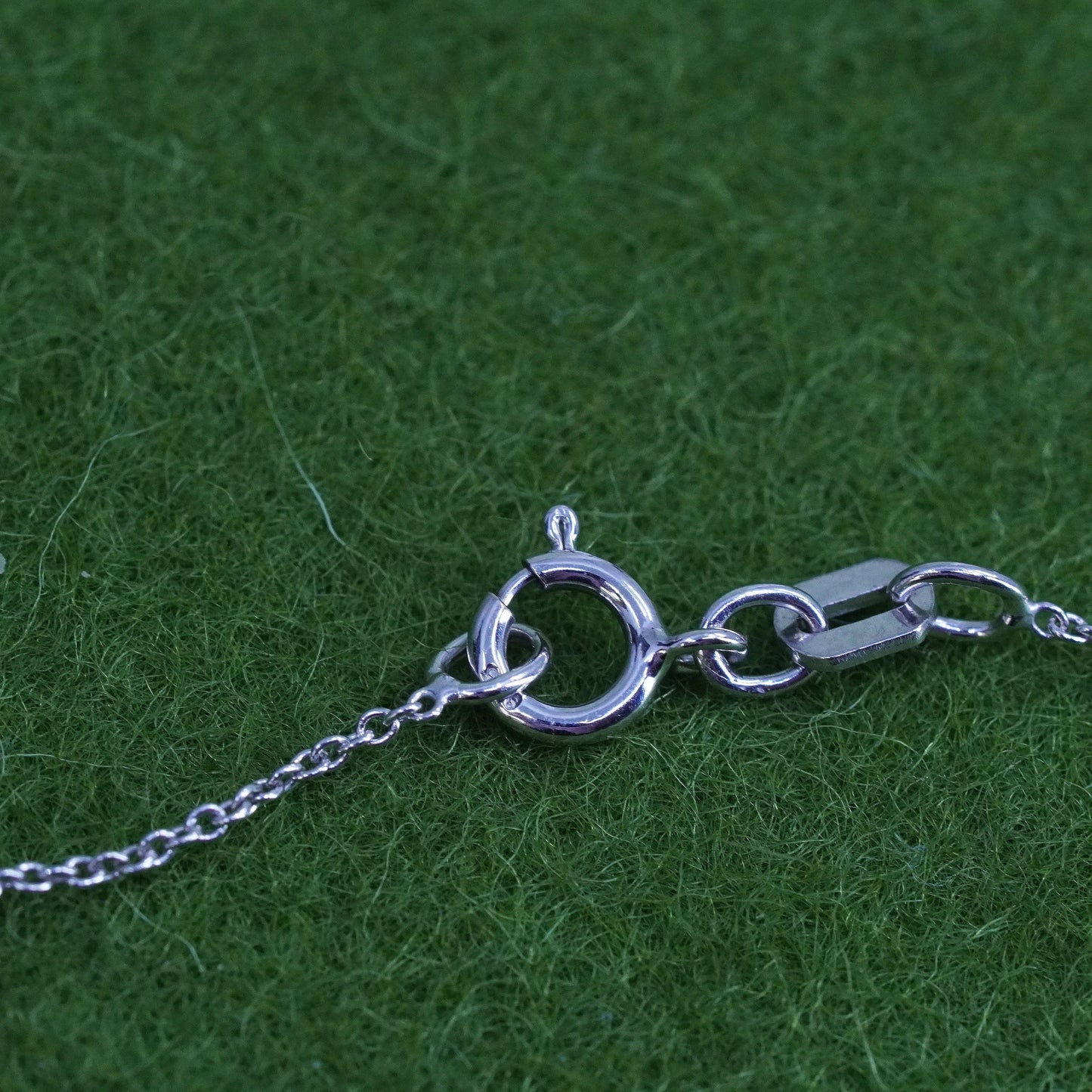 18”, VTG Sterling 925 silver circle chain necklace with Diamond Heart Pendant