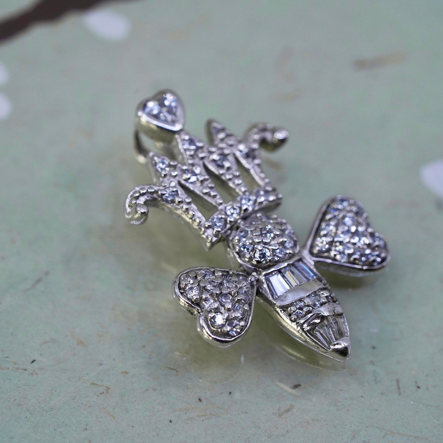 Vintage Sterling silver 925 bee crown pendant with cluster cz