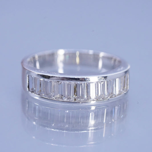 Size 8, vintage Sterling 925 silver handmade band ring with cluster Cz