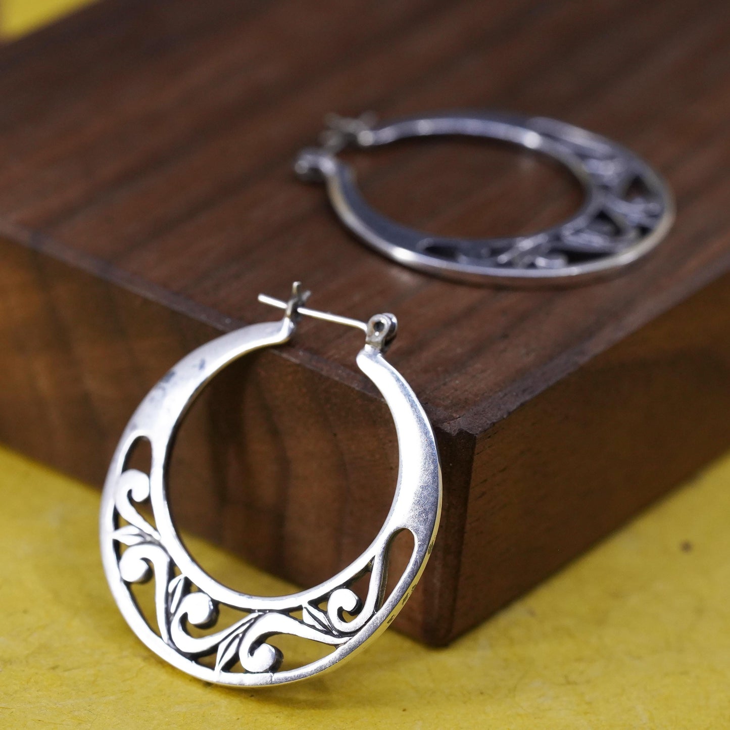 1.25”, vintage Jezlaine Sterling silver filigree hoop earrings, 925 huggie