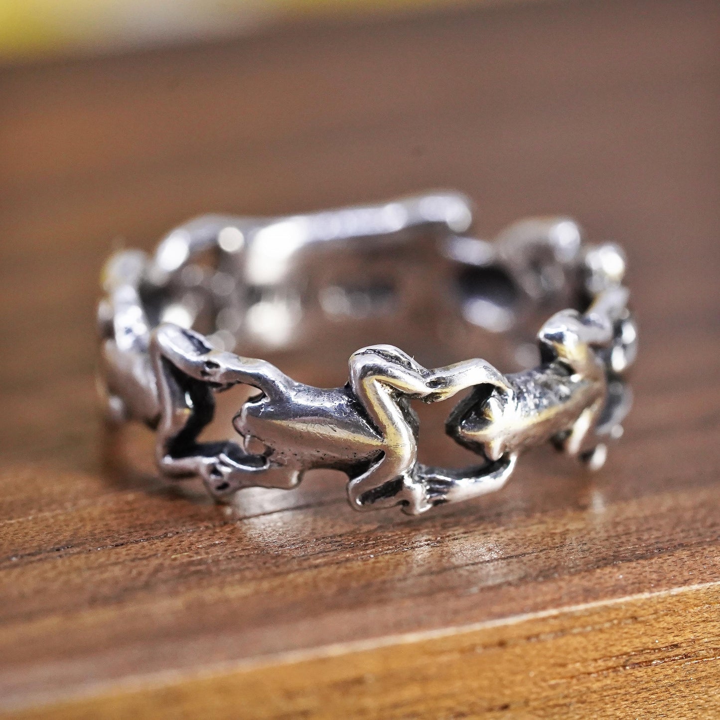 Size 7.25, vintage Sterling silver handmade ring, 925 silver frog band