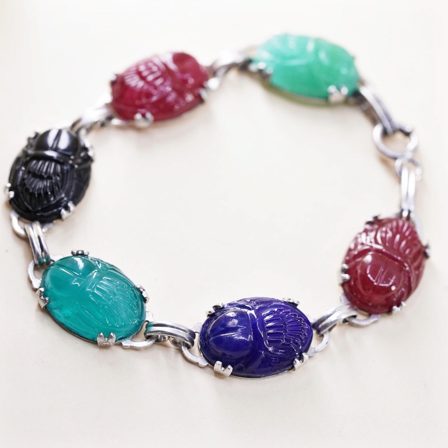 7”, vintage sterling 925 silver handmade bracelet with carved jade carnelian
