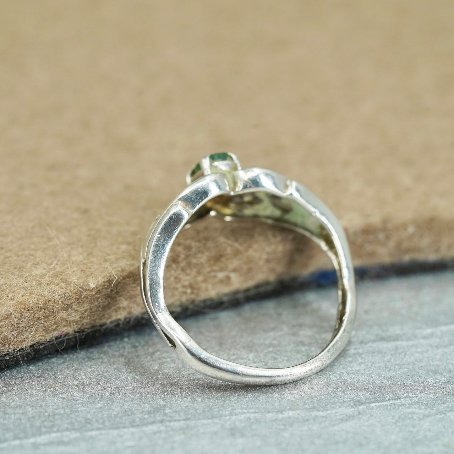 Size 6.5, vintage Sterling 925 silver handmade ring with jade and diamonds