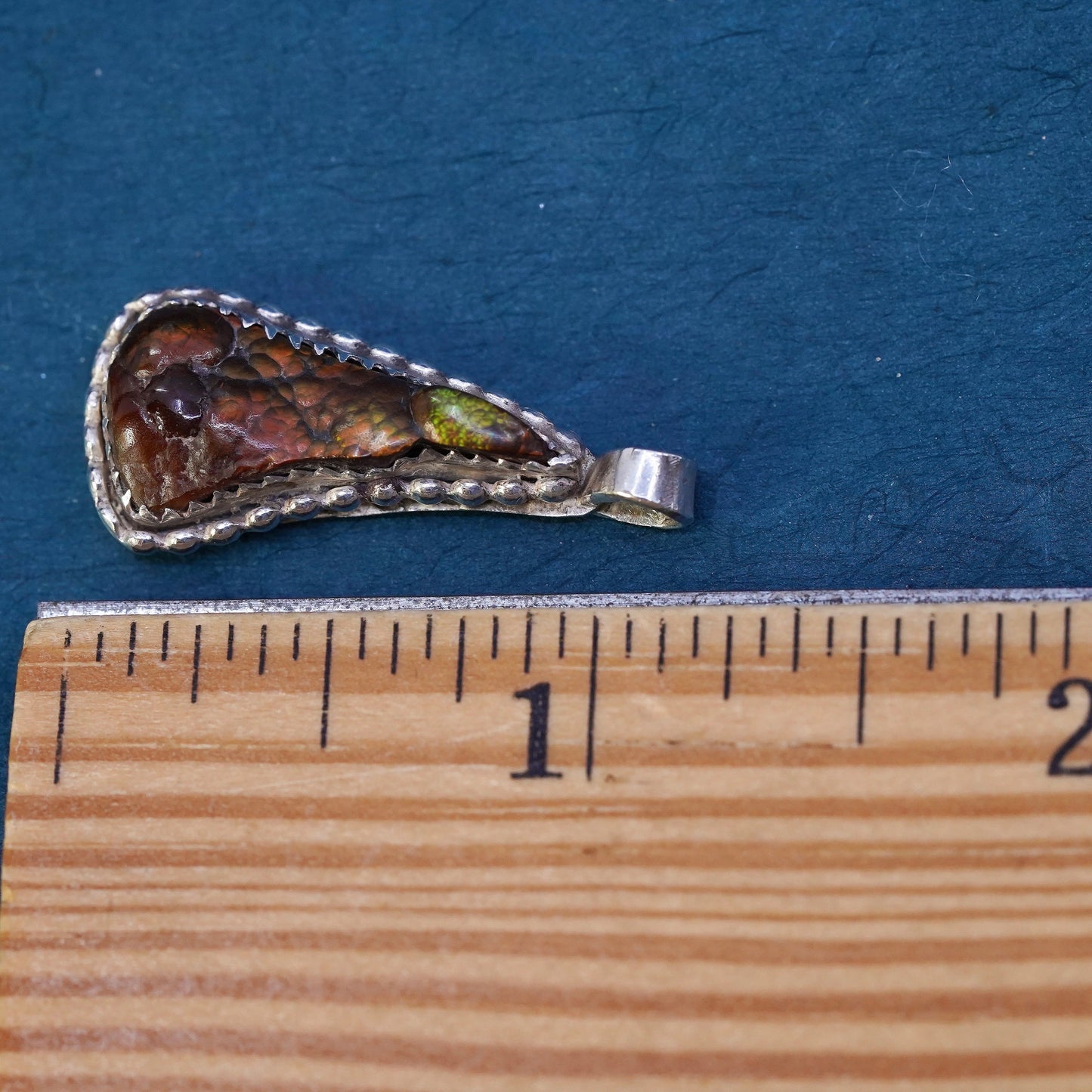 Native American Sterling 925 silver handmade teardrop pendant Ammolite