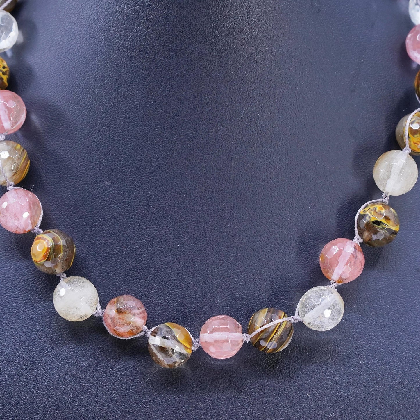 16", Vintage handmade agate pink quartz handmade linens thread necklace