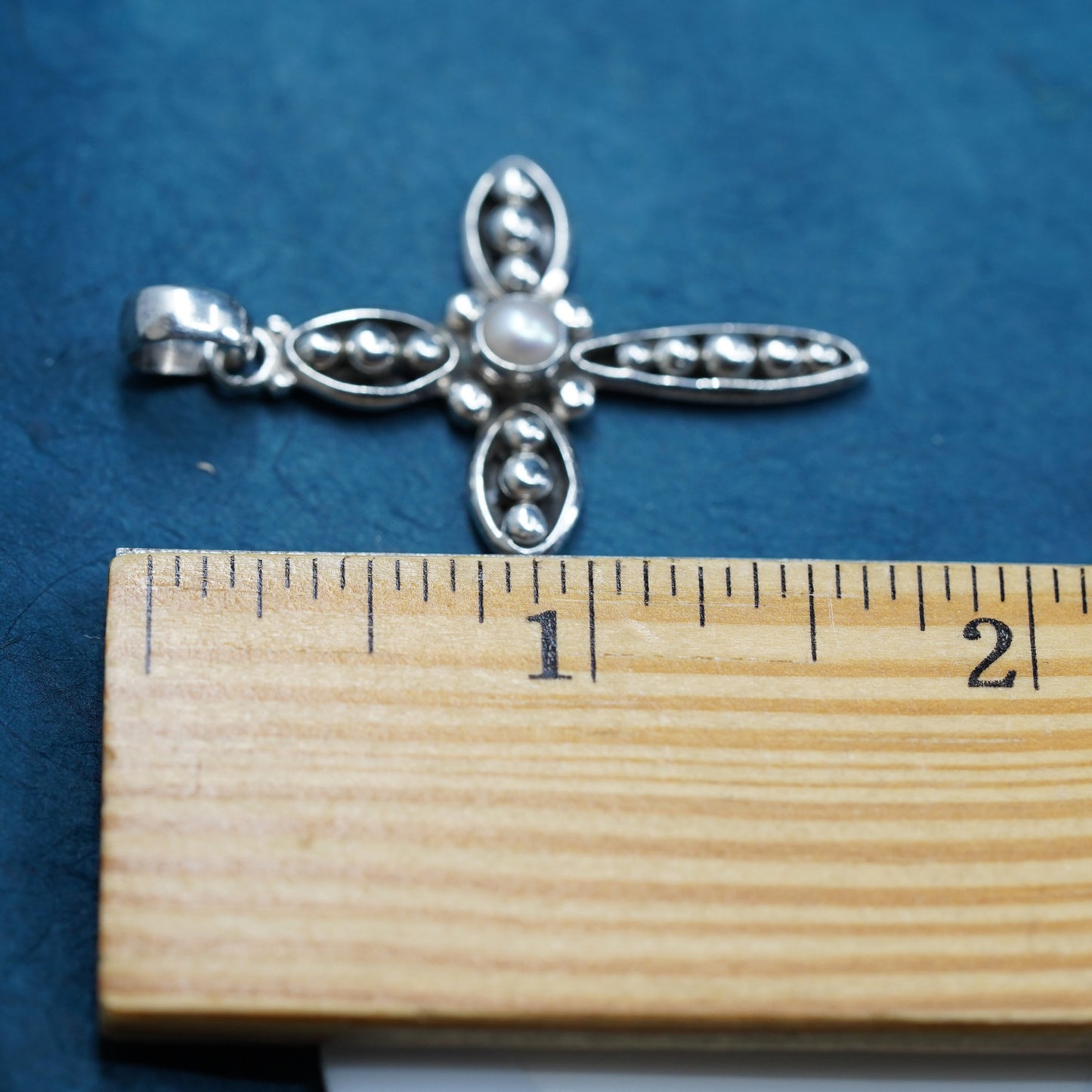 Vintage Silpada Sterling Silver 925 handmade Cross Pendant w/ Pearl Center S0971
