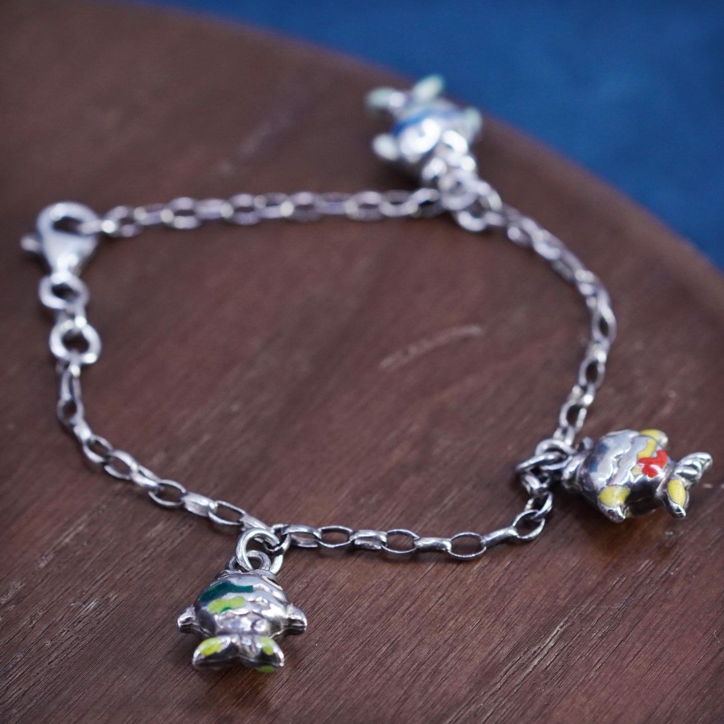 6.75”, Sterling silver bracelet, Mexico 925 oval link chain puffy fish charms