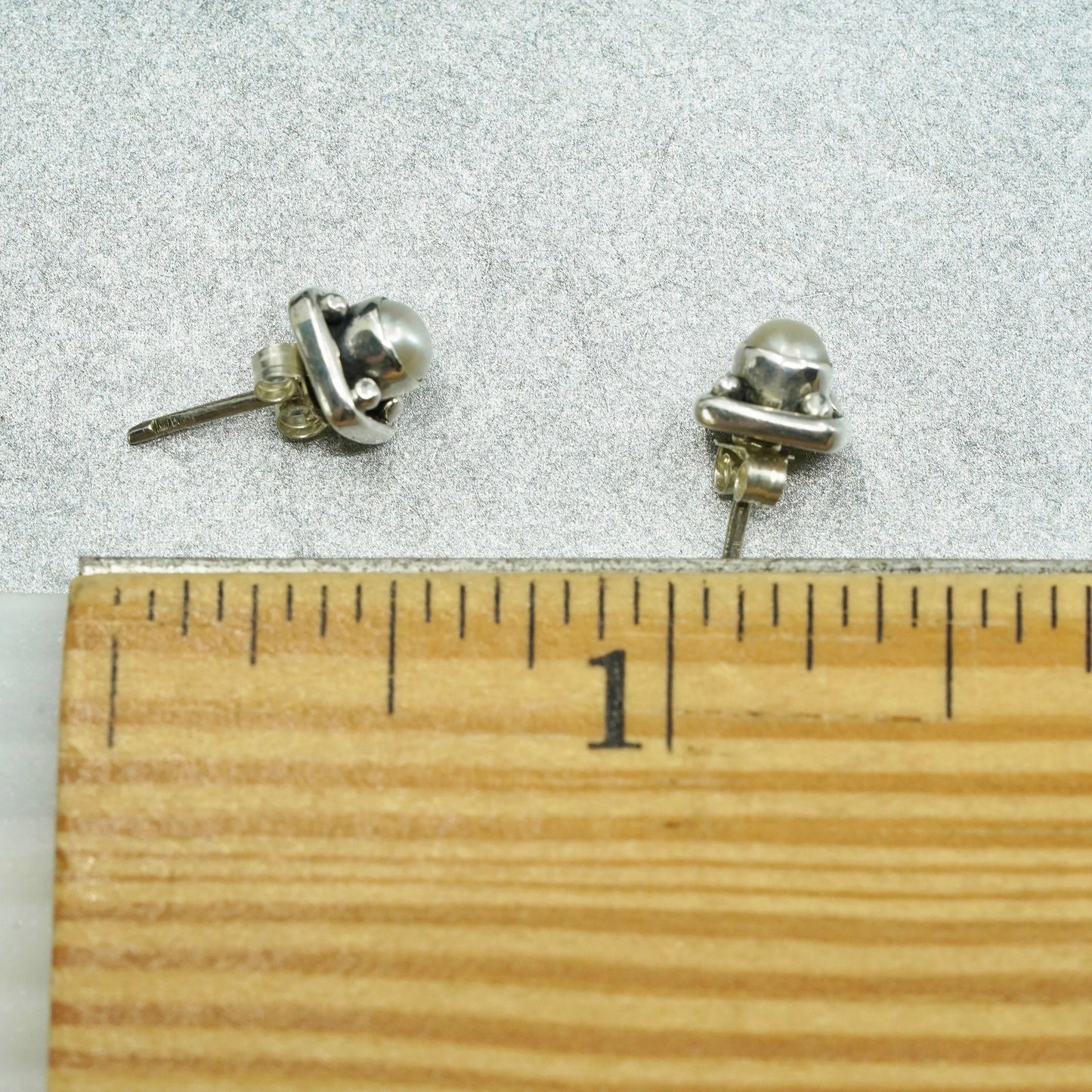 Vintage Sterling 925 silver handmade studs earrings with pearl
