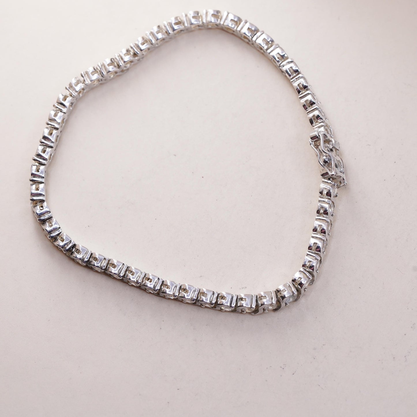 7.25", Vintage Sterling 925 silver tennis bracelet with cluster cz