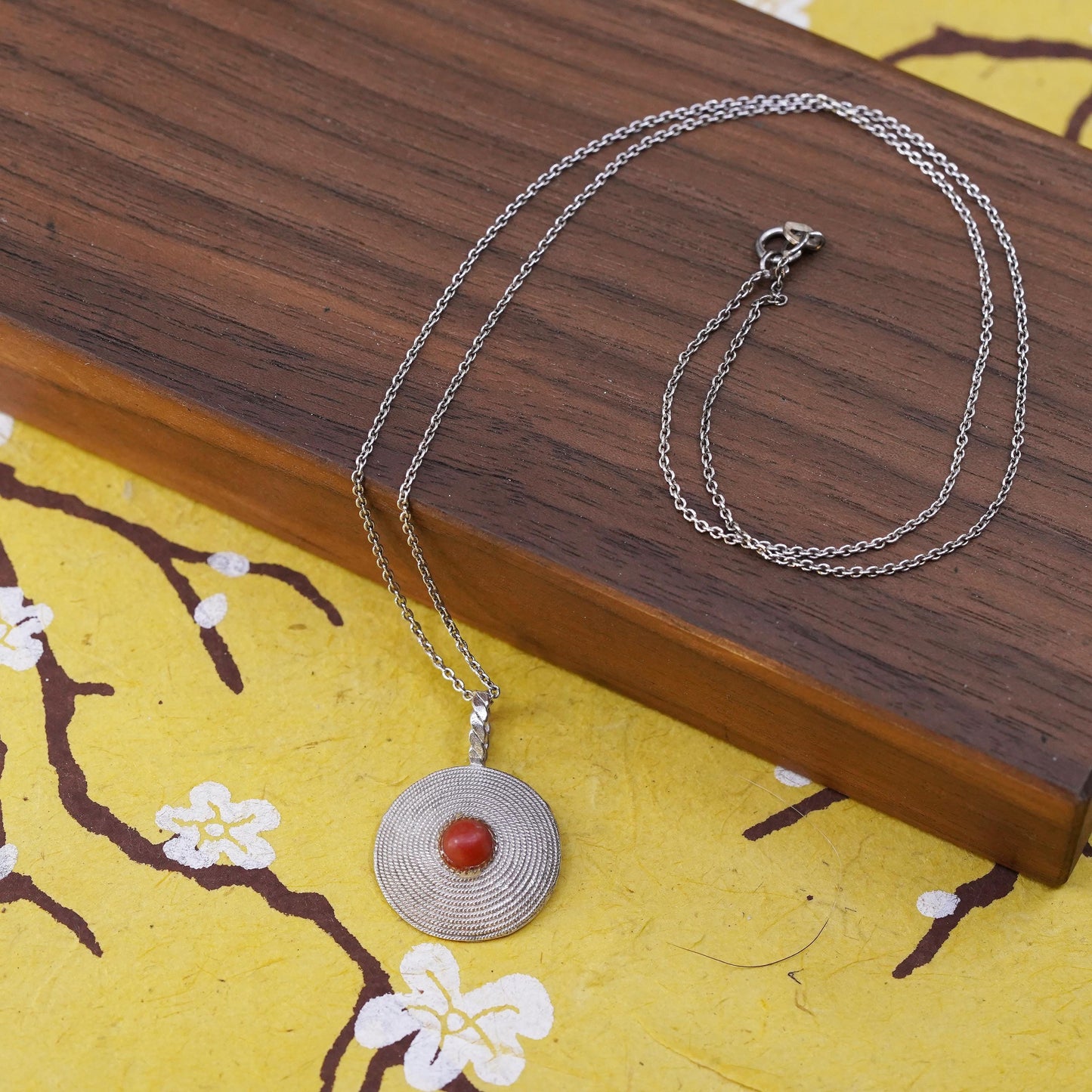 18", sterling silver necklace, 925 Circle chain with circle coral pendant