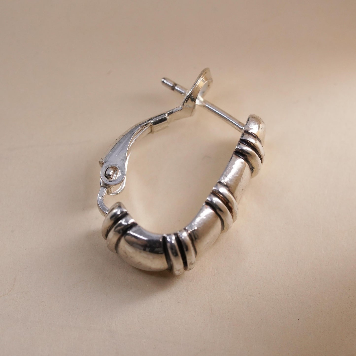 Vintage handmade single earring. Sterling 925 silver ribbed stud