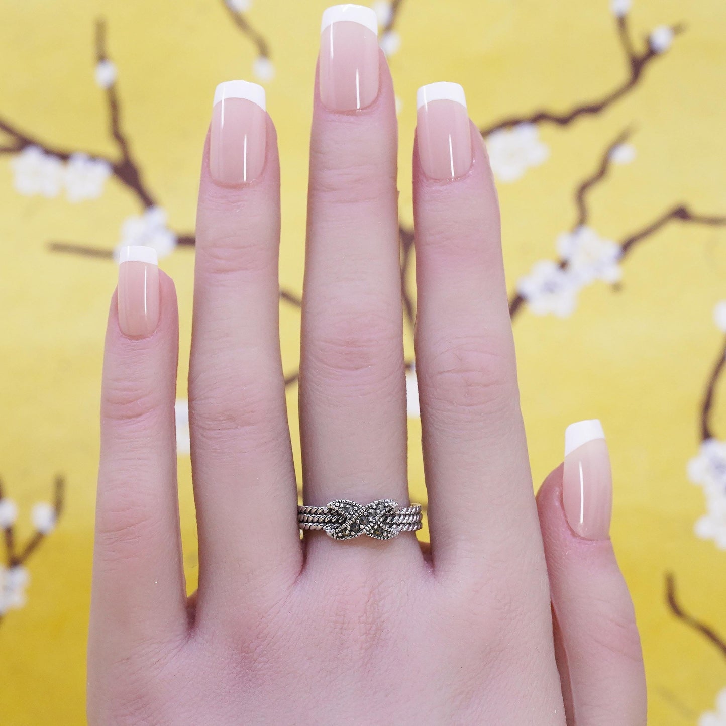 Size 8, Sterling Silver Marcasite Infinity Knot Ring, Rope Band, Art Deco Ring