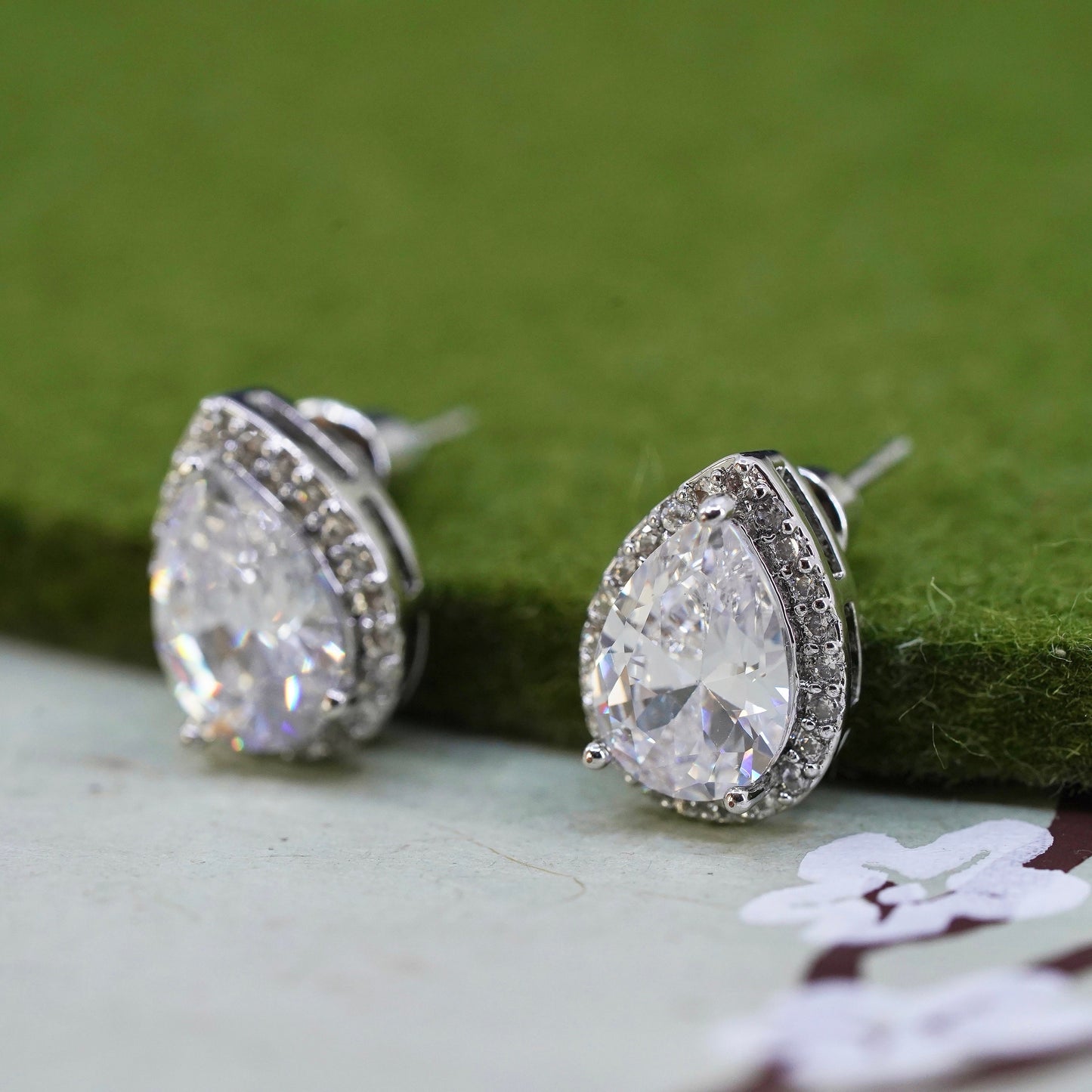 Vintage sterling silver genuine cz teardrop studs, fashion minimalist earrings
