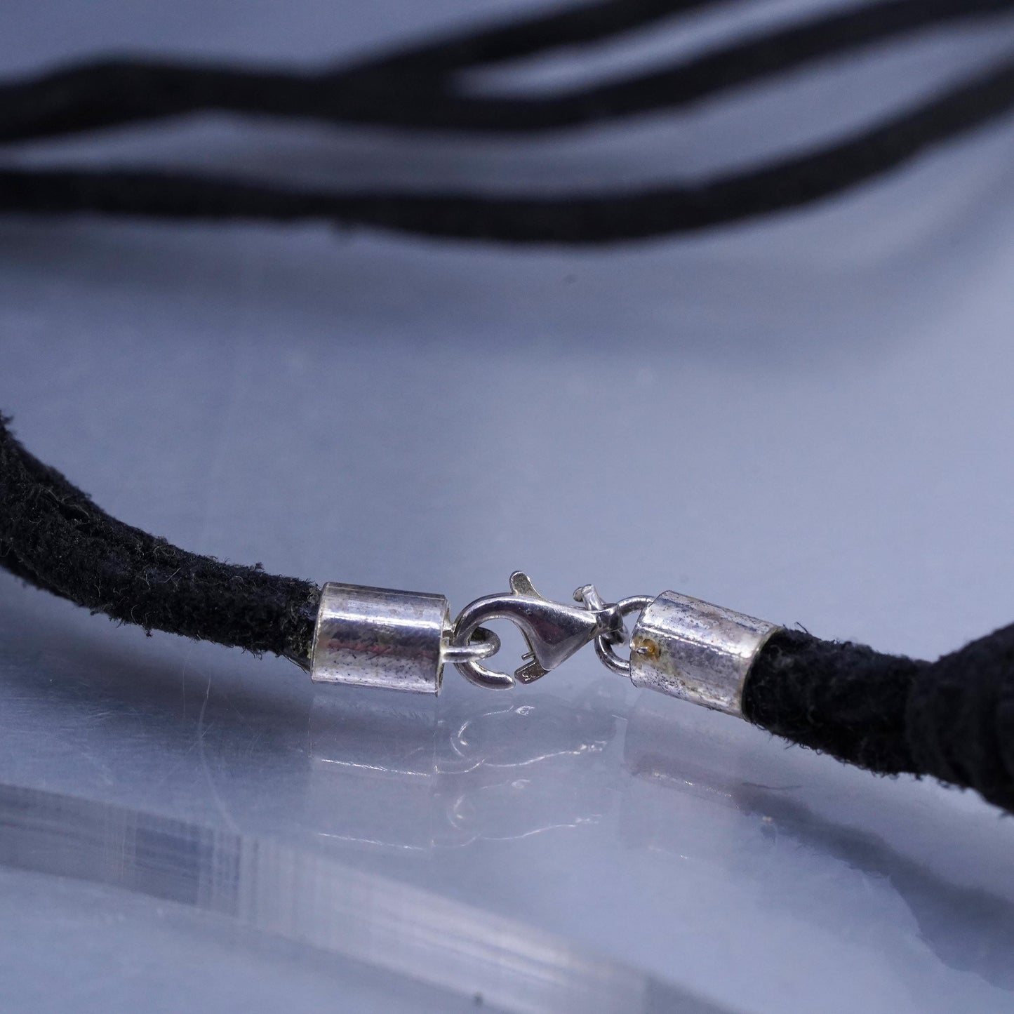 18", 925 Sterling Silver multi strands leather Necklace, disc pendant gemstones