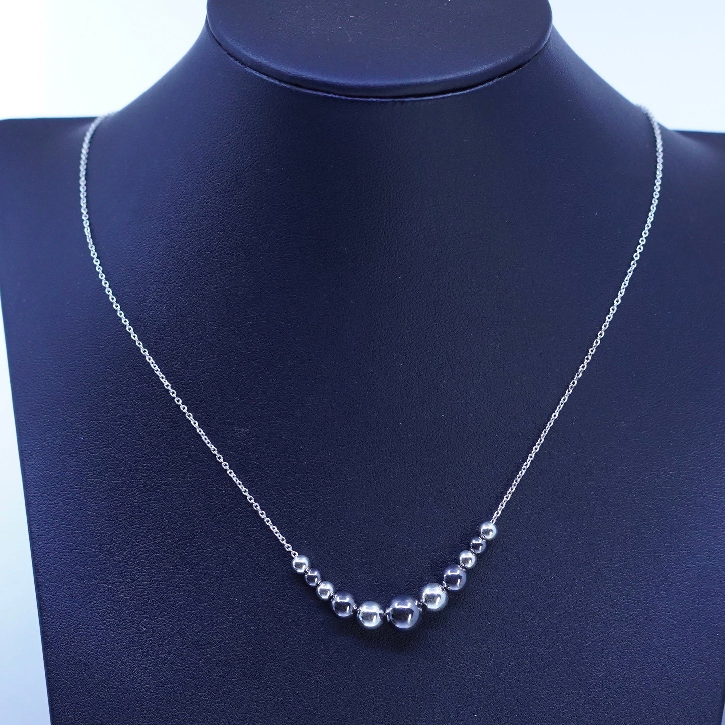 18”, Sterling 925 silver handmade snake necklace with graduated beads pendant