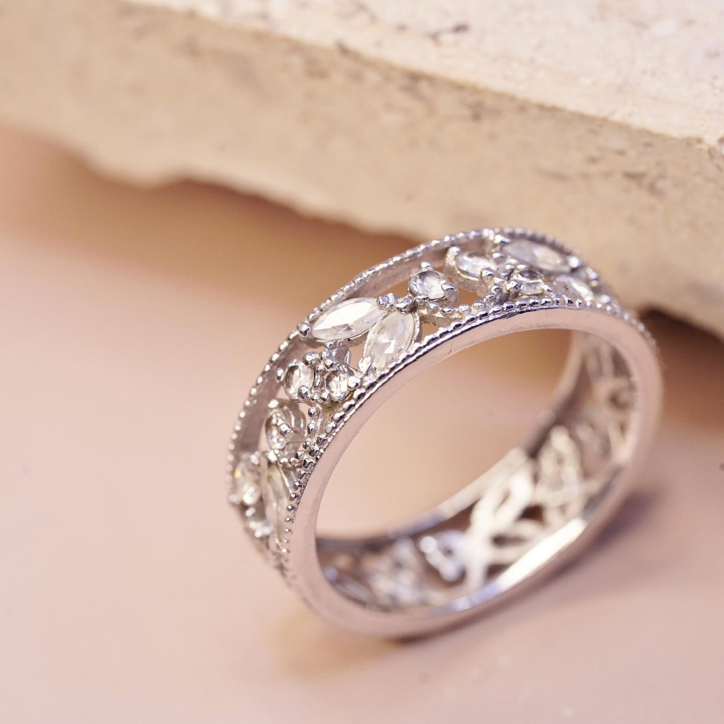 Size 7.25, sterling silver ring with cluster Cz, band, perfect gift Christmas