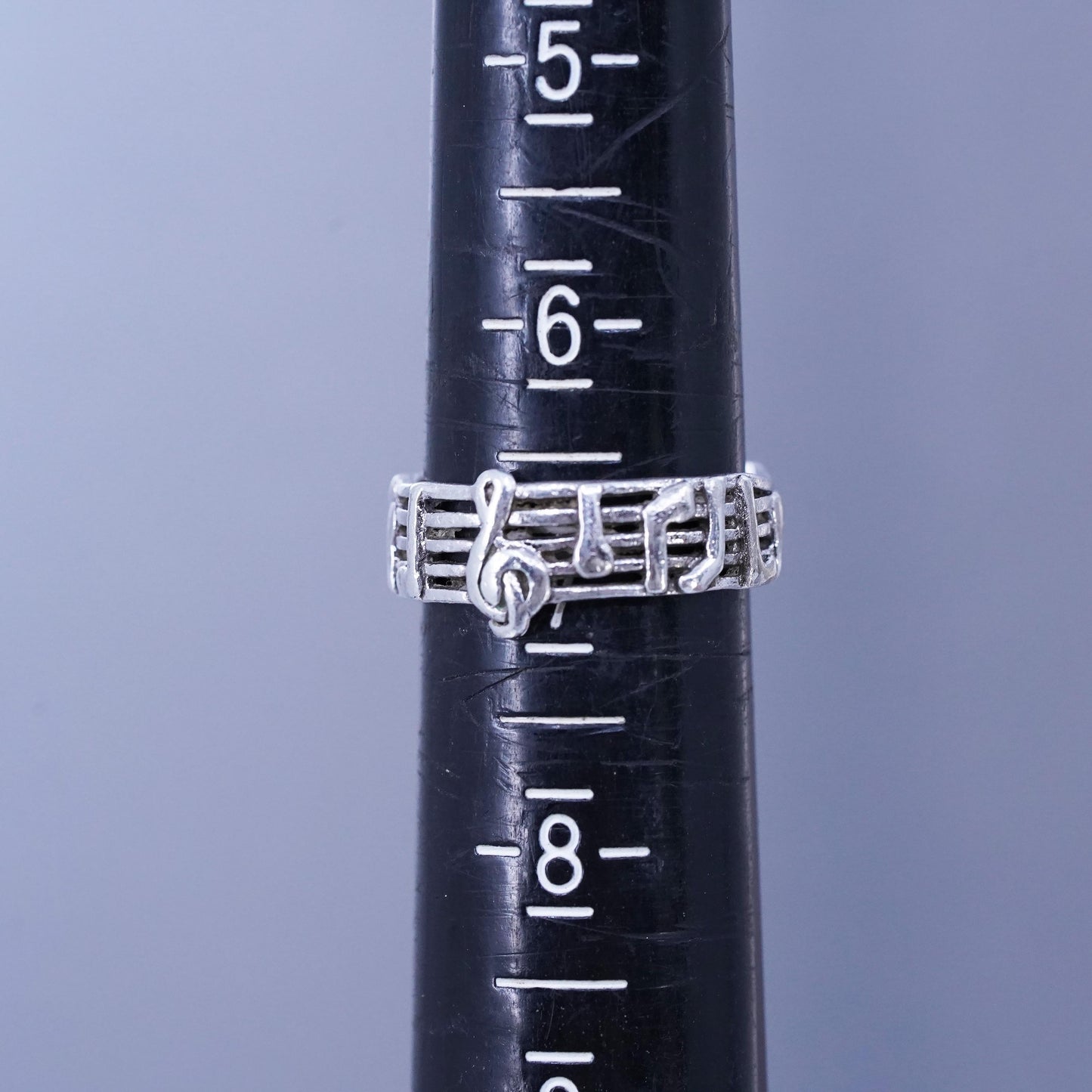 Size 6.5, vtg southwestern Sterling 925 silver handmade ring, music note band