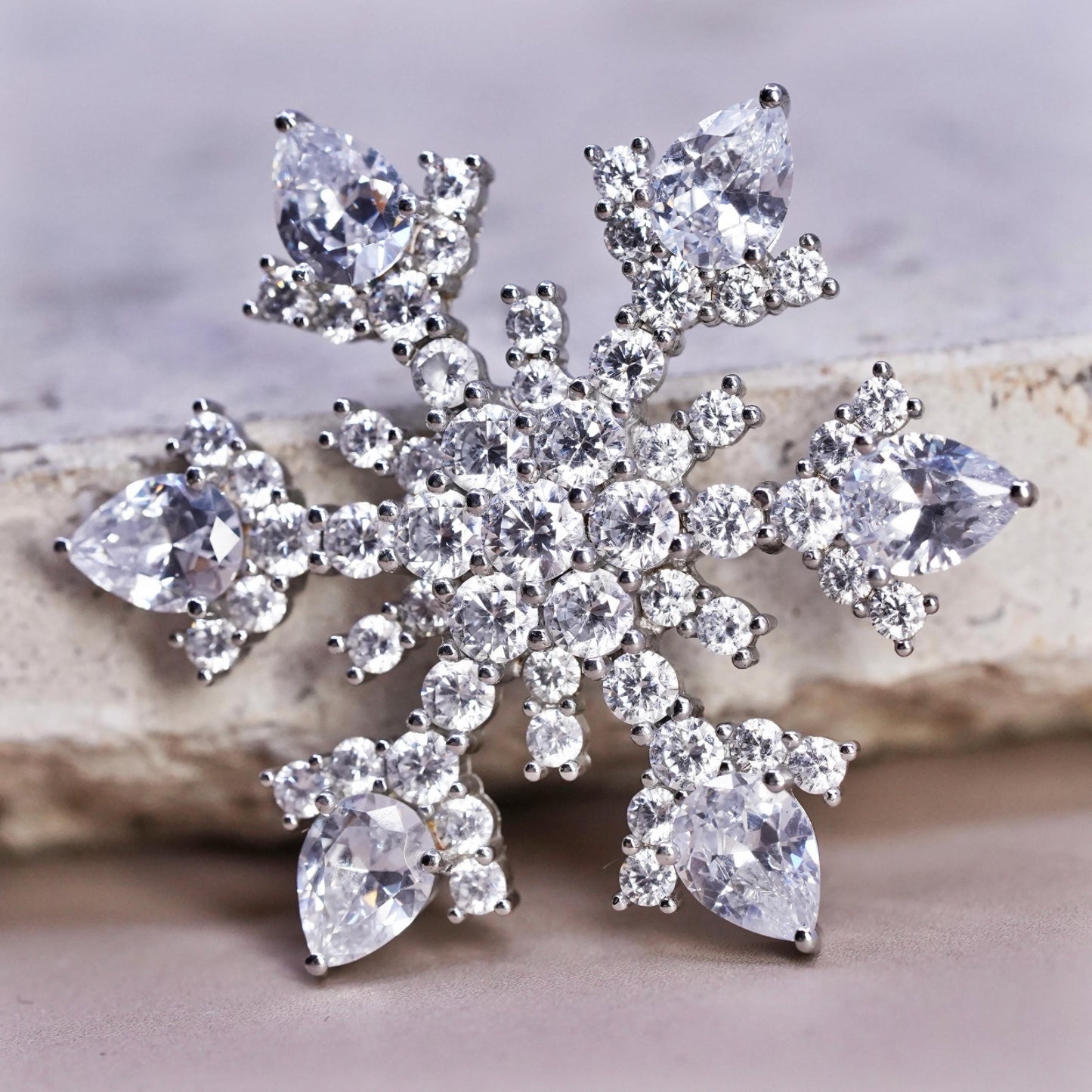 Vintage sterling silver handmade brooch, 925 filigree flower snowflake pin