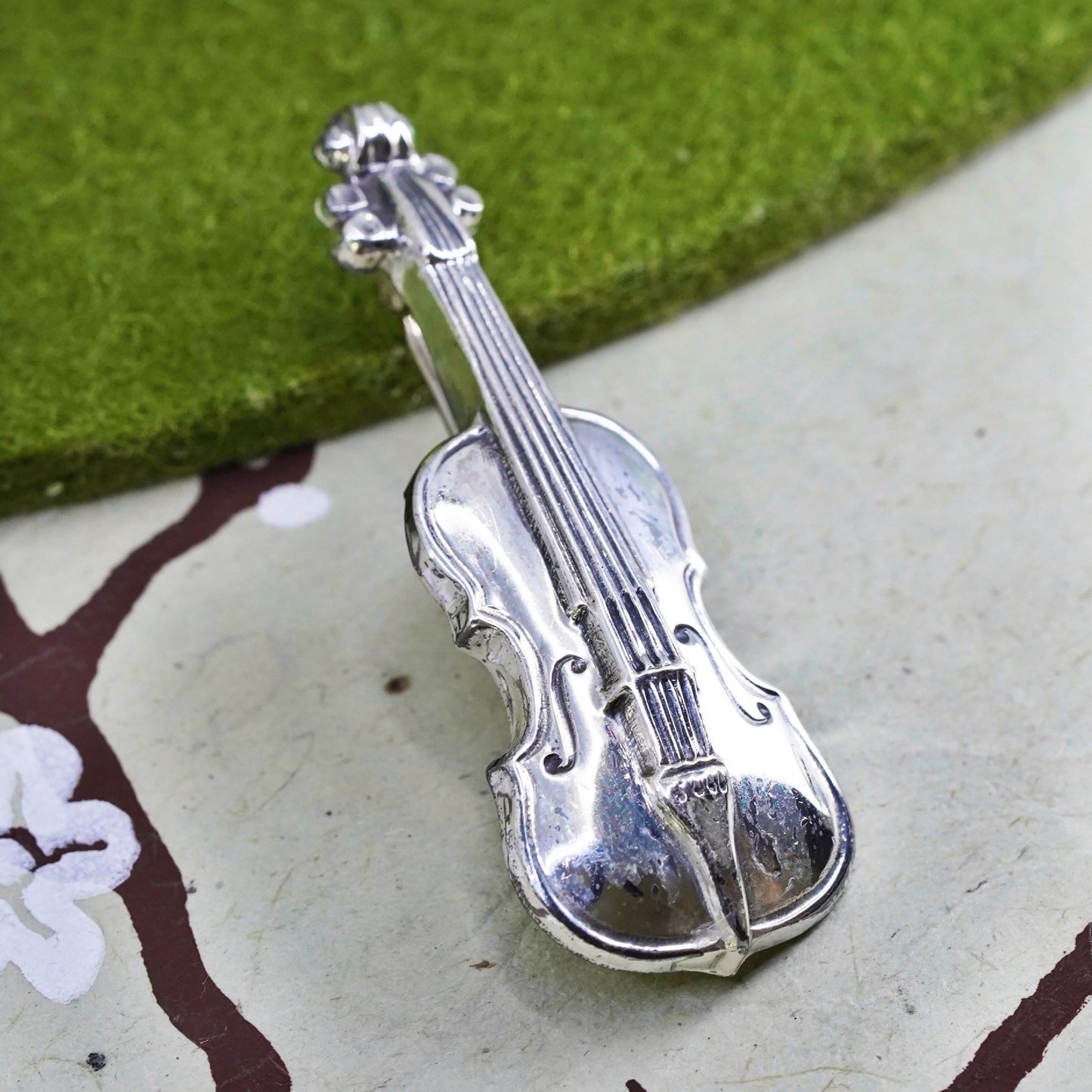 Vintage Sterling silver handmade brooch, solid 925 silver violin. jewelry