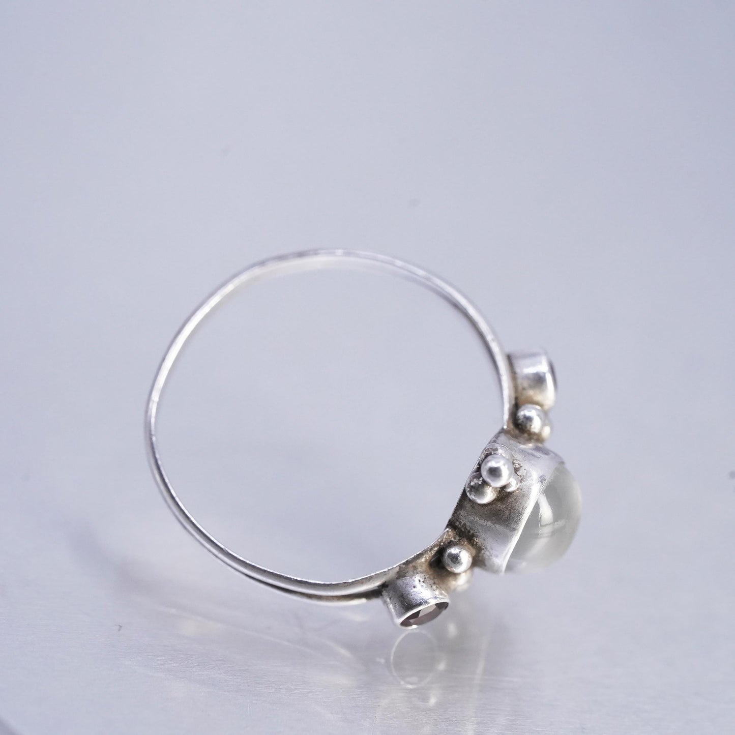 Size 7.5, vintage Sterling 925 silver handmade ring with moonstone and garnet