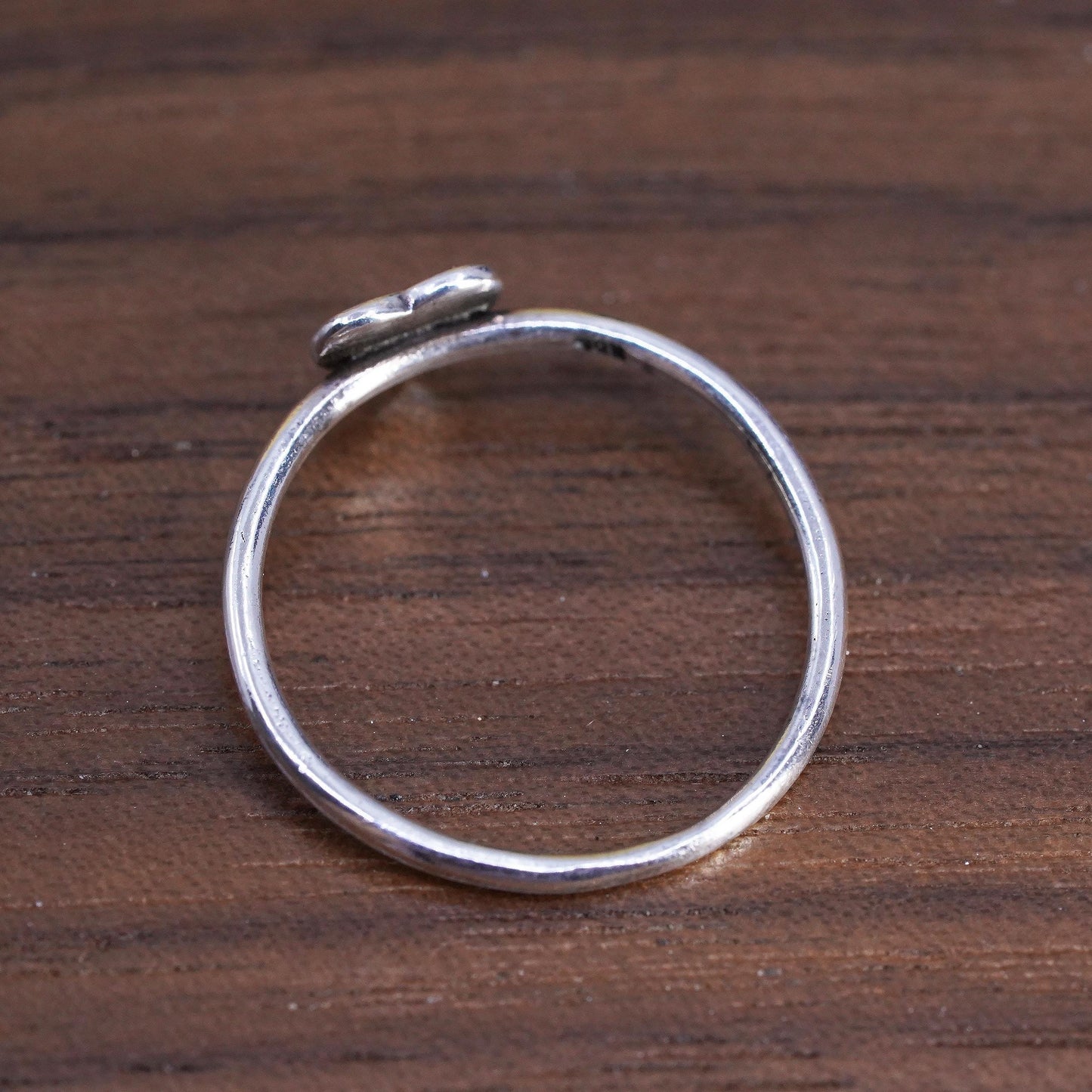 Size 5.75, VTG sterling silver handmade ring, heart 925 stackable band cross