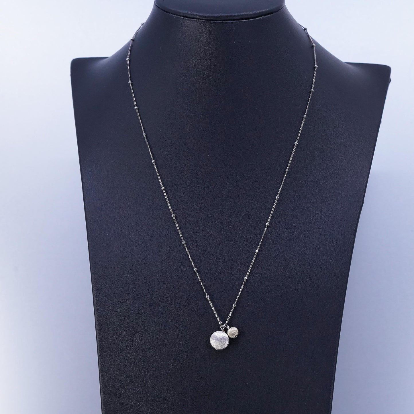18”, VTG Sterling 925 silver curb beads chain necklace with two tone pendant