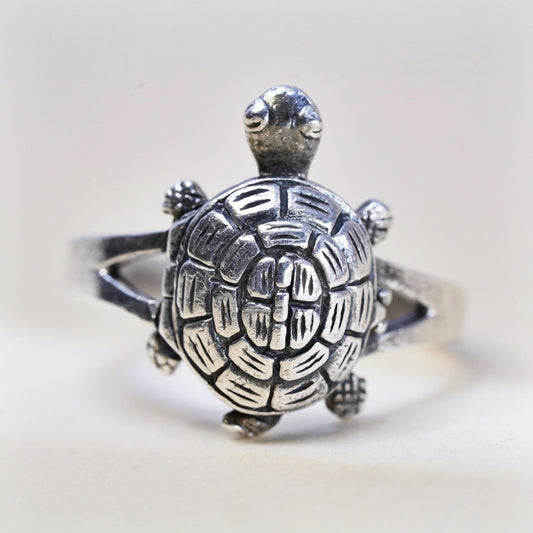 Size 9, Vintage 925 sterling silver handmade turtle longevity ring