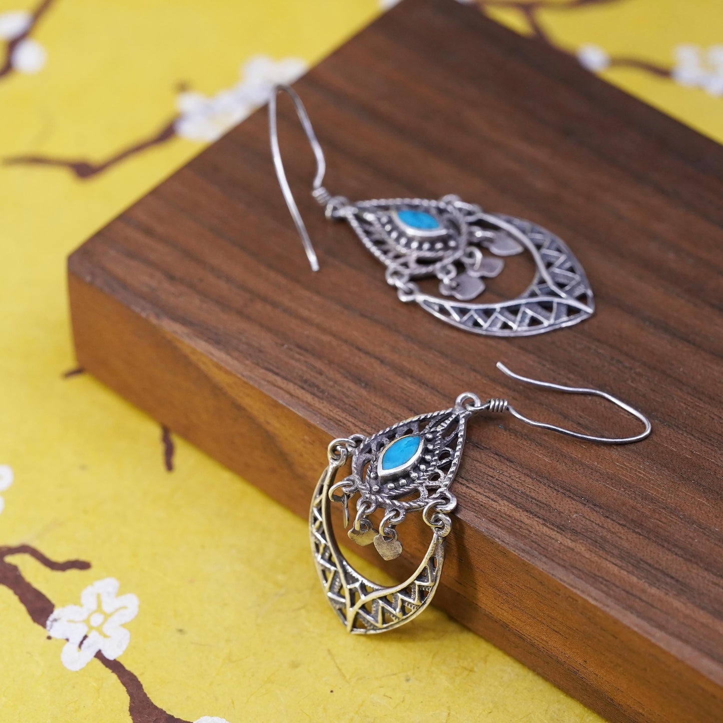 vtg southwestern Sterling 925 silver handmade filigree earrings with turquoise