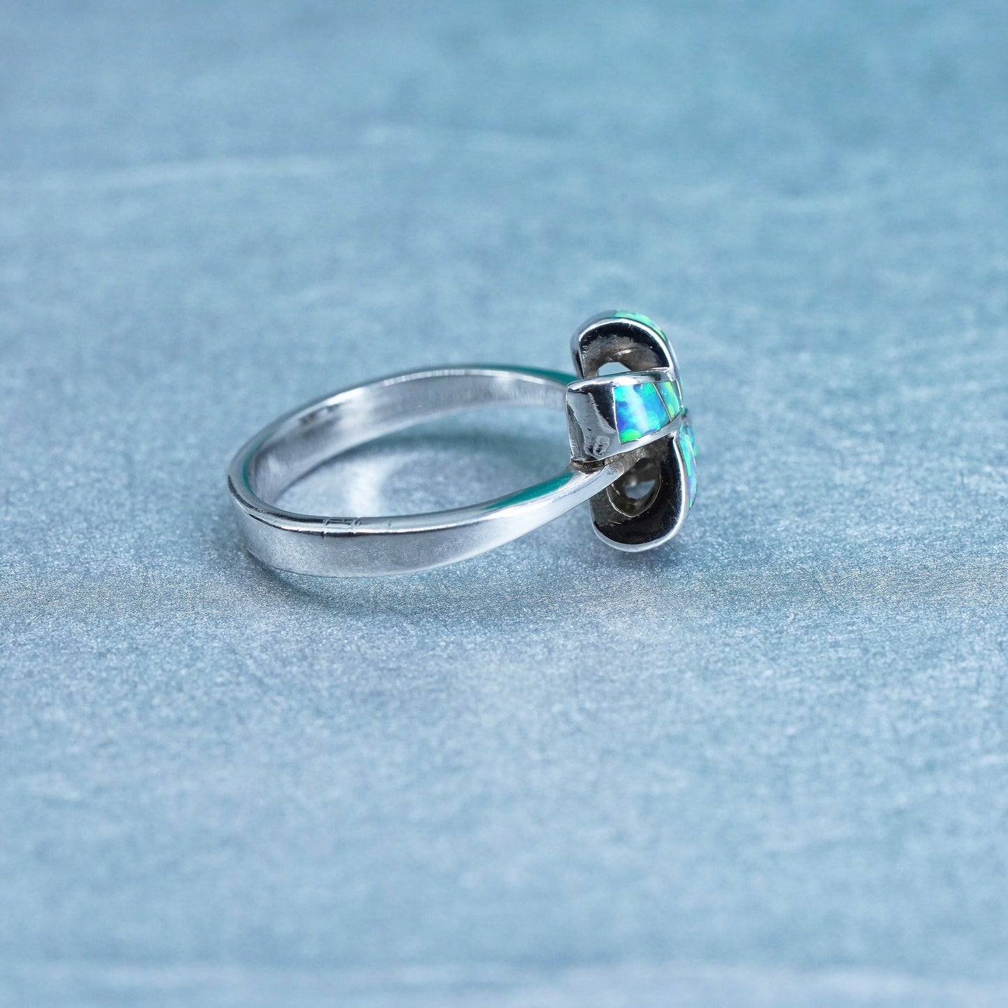 Size 7, vintage Sterling 925 silver handmade ring with opal inlay