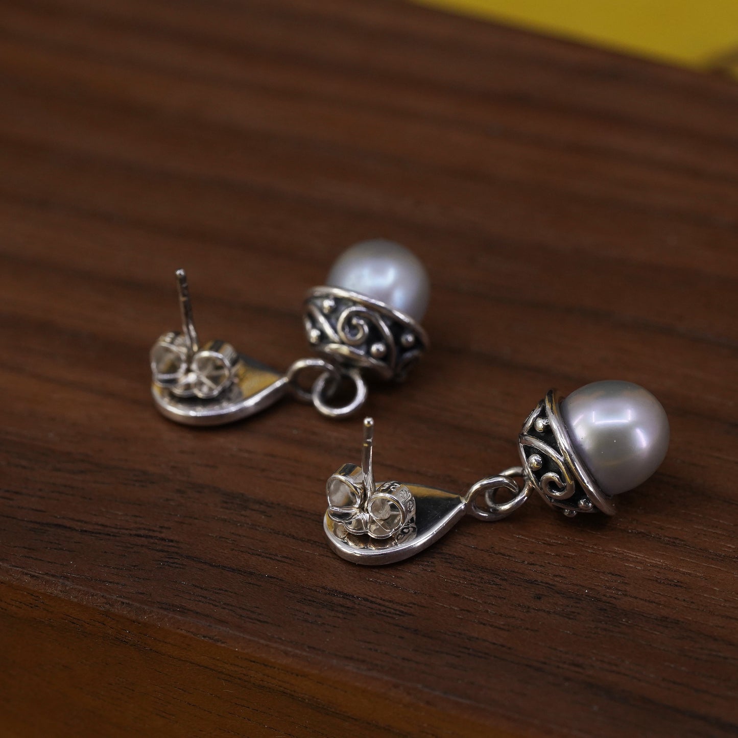 Vintage handmade sterling 925 silver Bali earrings with gray pearl