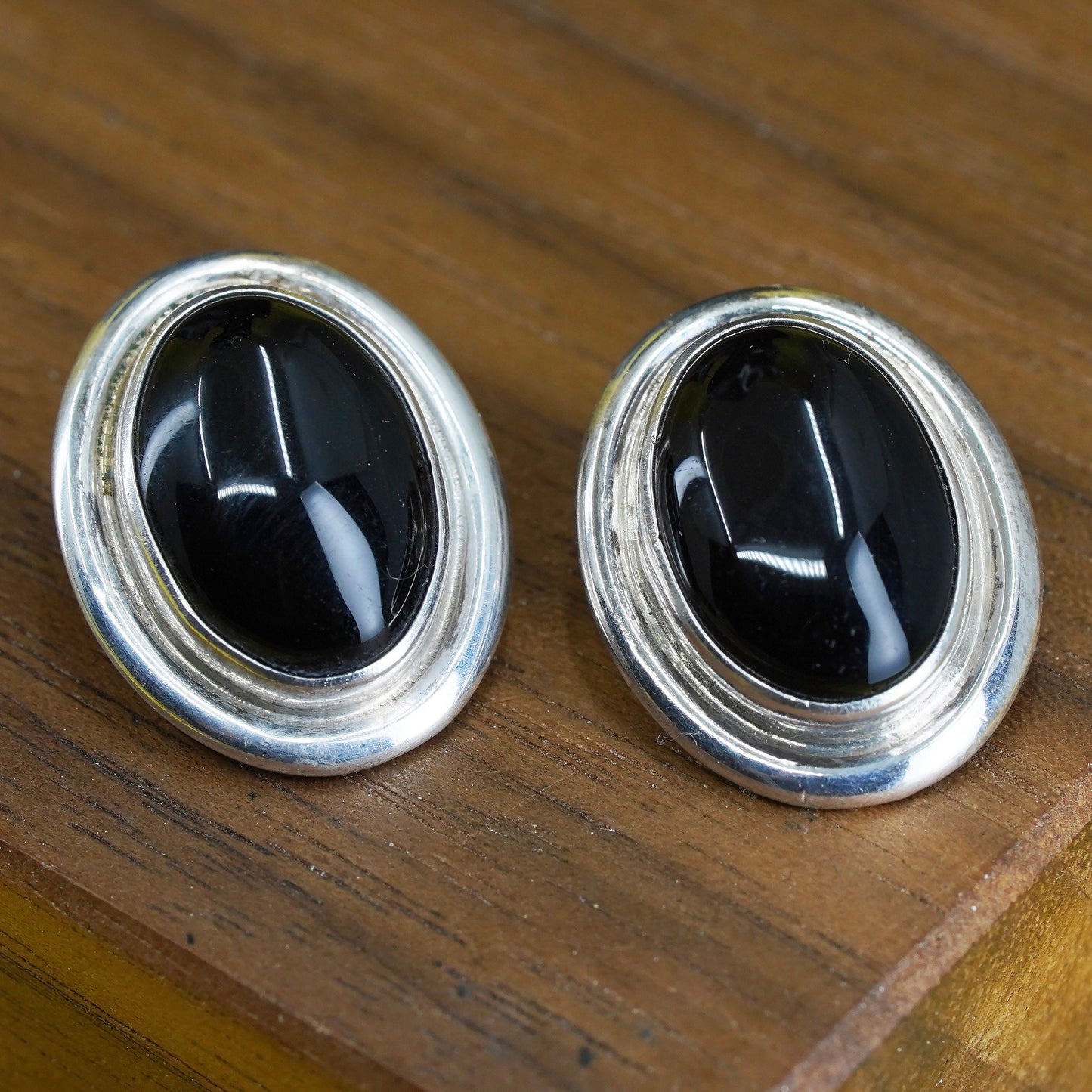 Native American Kewa Nelson Garcia Sterling earrings, 925 oval clip on onyx