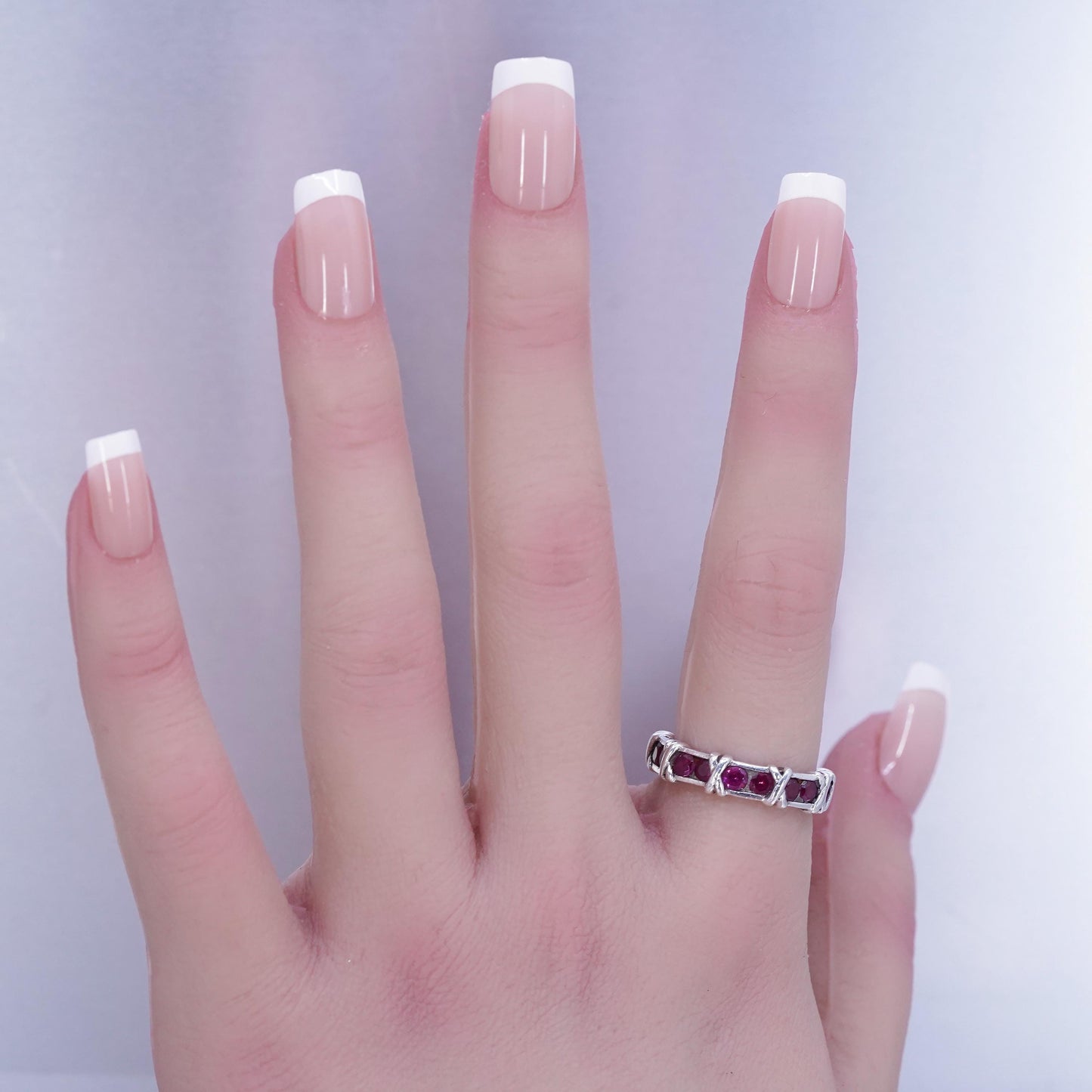 Size 6.25, vintage Sterling 925 silver stackable band ring with cluster ruby