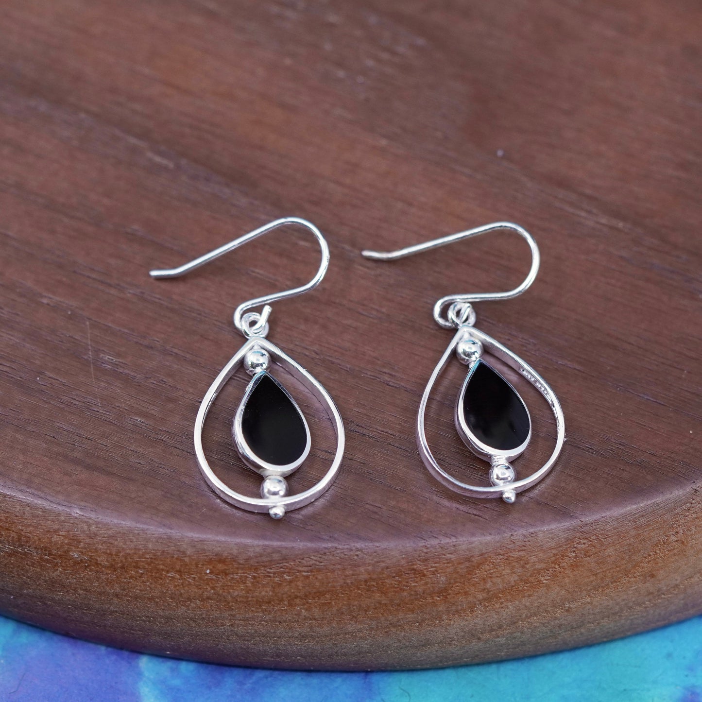 Vintage Sterling 925 silver handmade teardrop earrings with onyx inlay