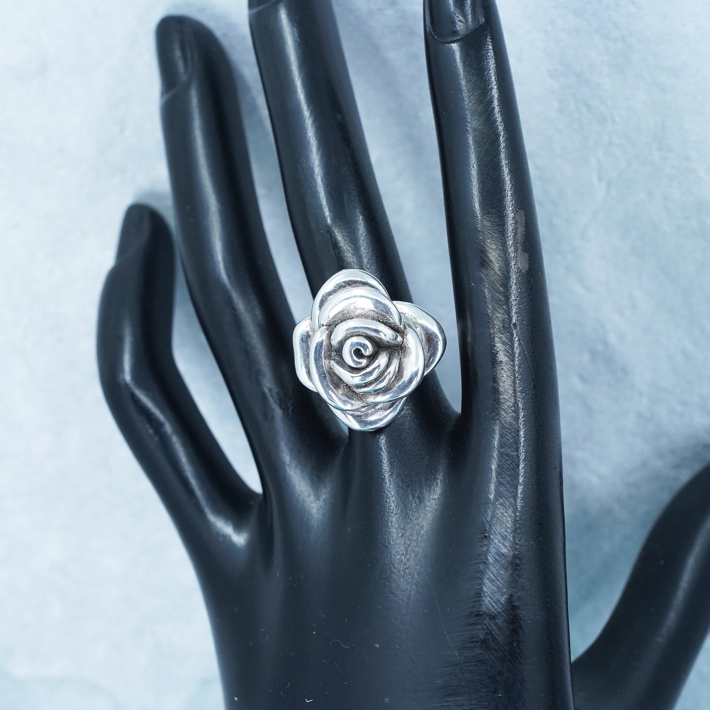 Size 6.5 vintage southwestern Sterling 925 silver handmade ring, flower band