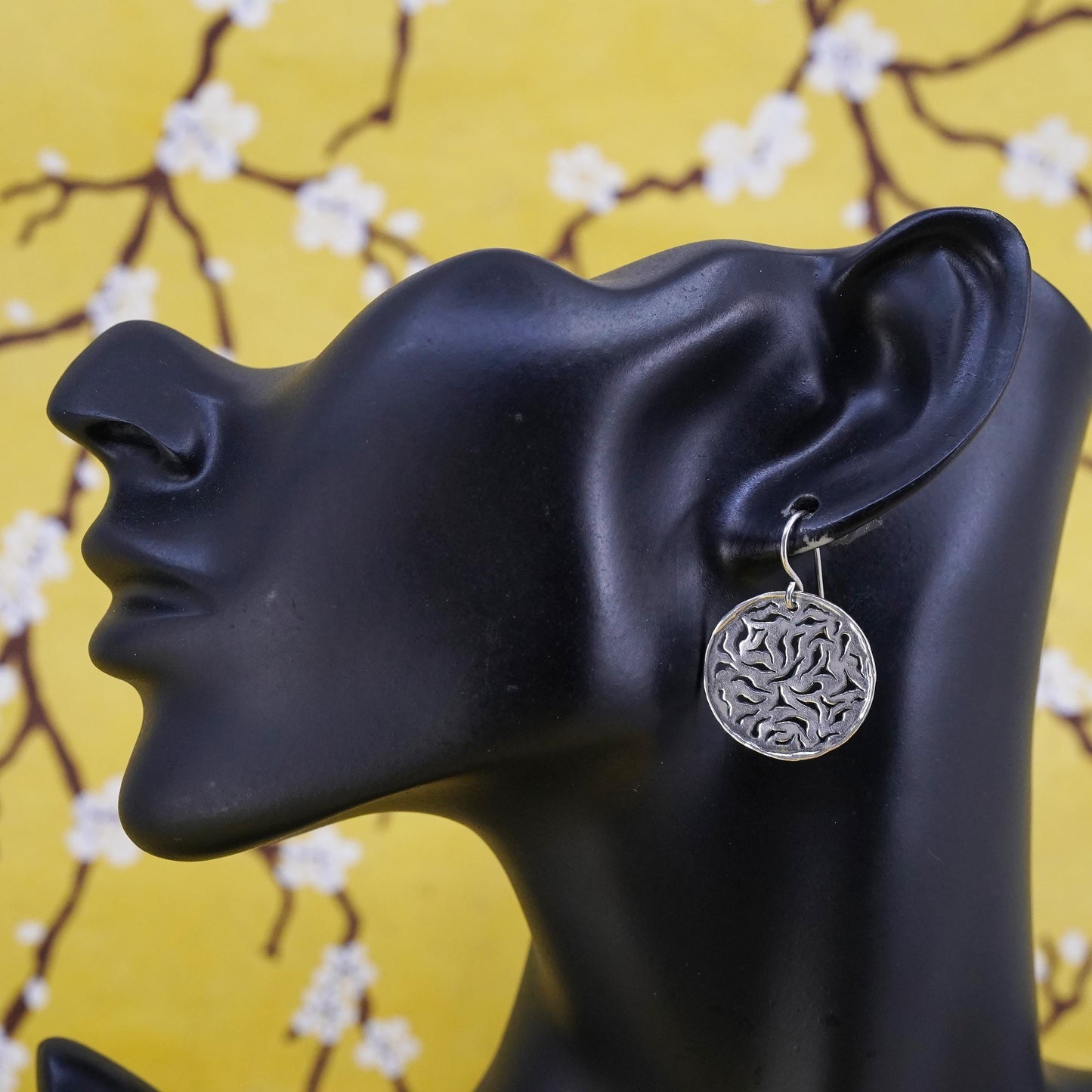 Silpada Israel Sterling 925 Silver circle hammered disc Earrings. Vintage.
