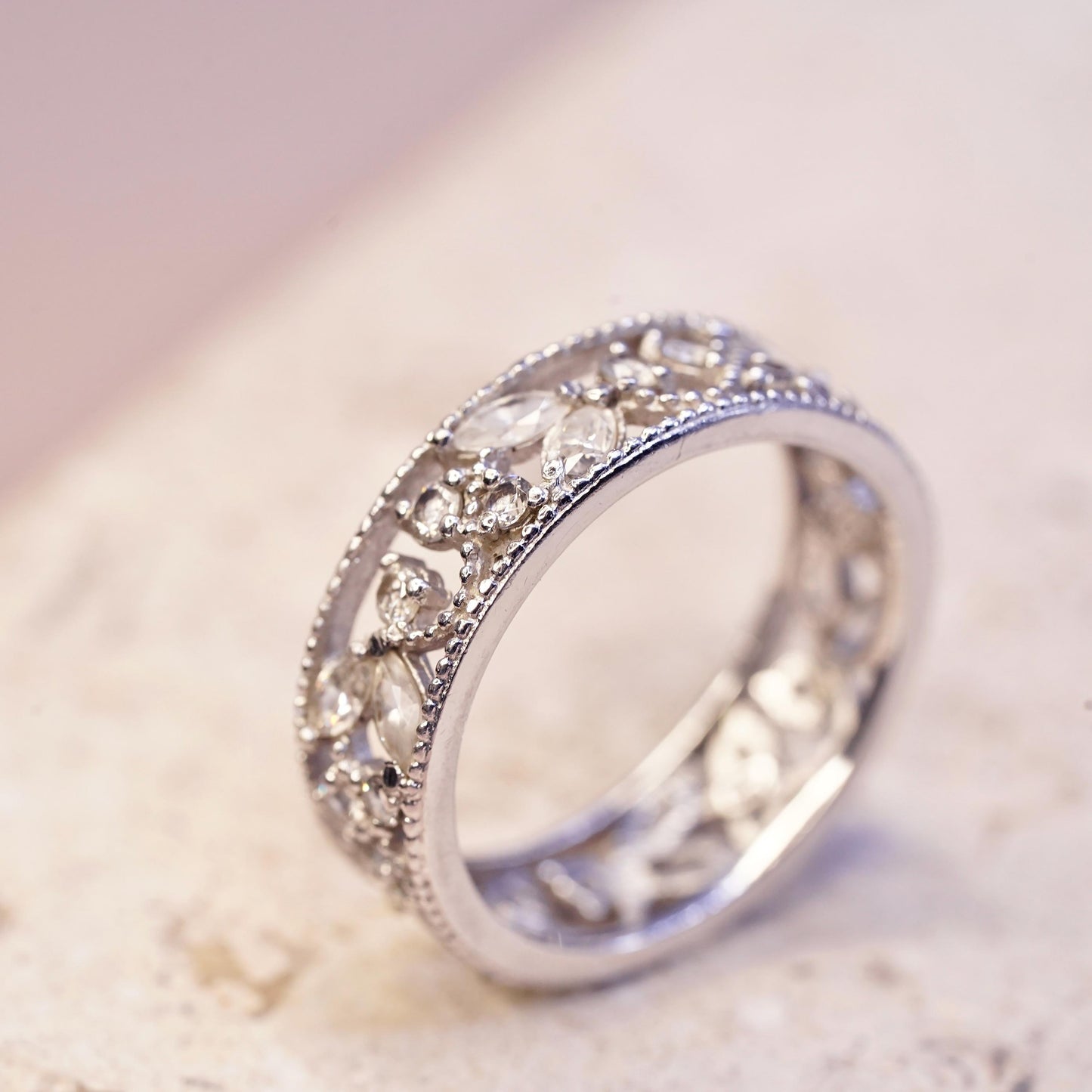 Size 7.25, sterling silver ring with cluster Cz, band, perfect gift Christmas