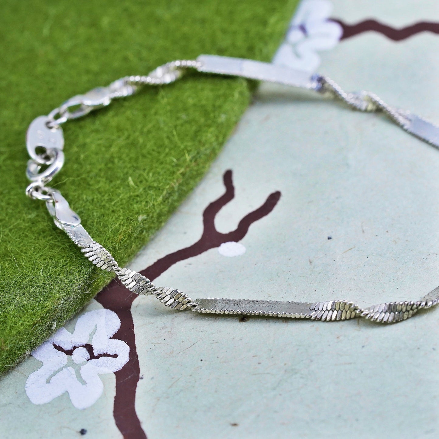 7" 3mm, Vintage sterling silver bracelet, twisted herringbone link bracelet