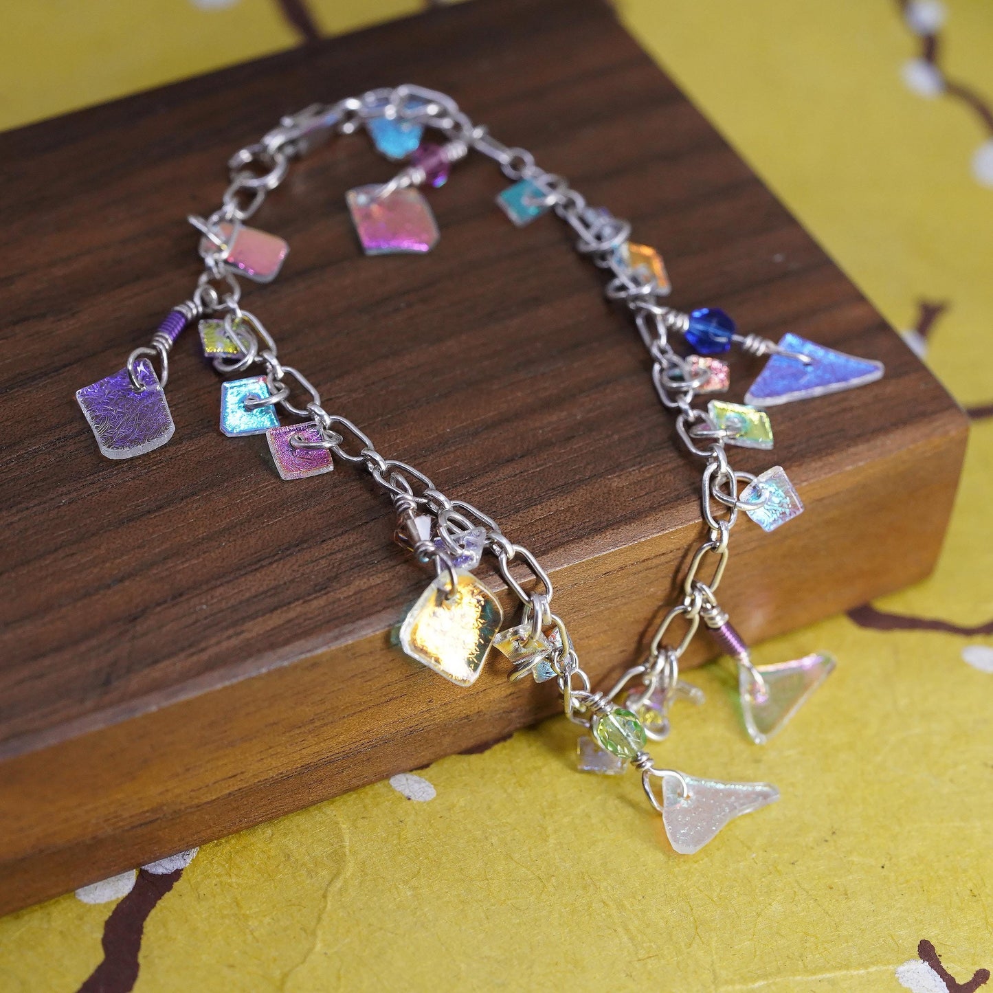 7.25", VTG Sterling silver handmade bracelet 925 oval chain foiled glass charms