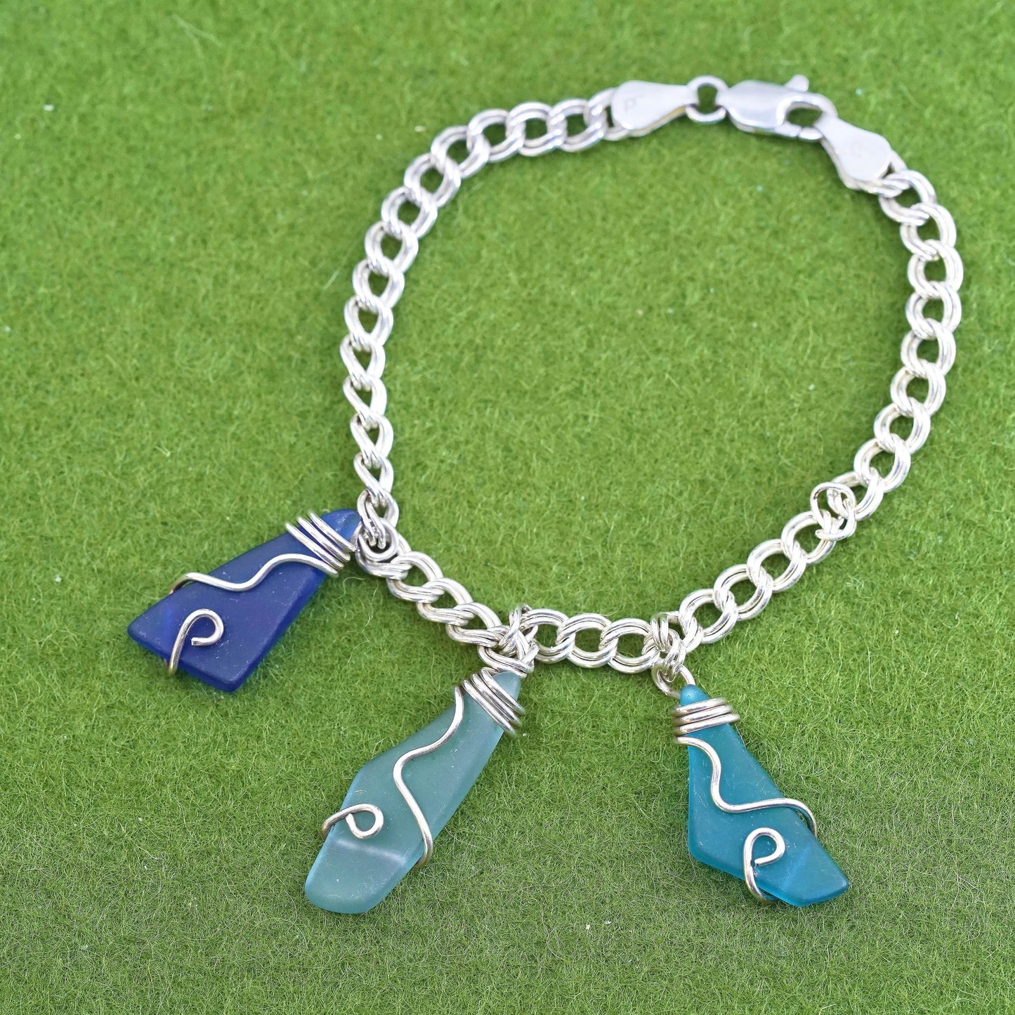6.75”, Vintage sterling 925 silver double curb bracelet sea washed glass charms