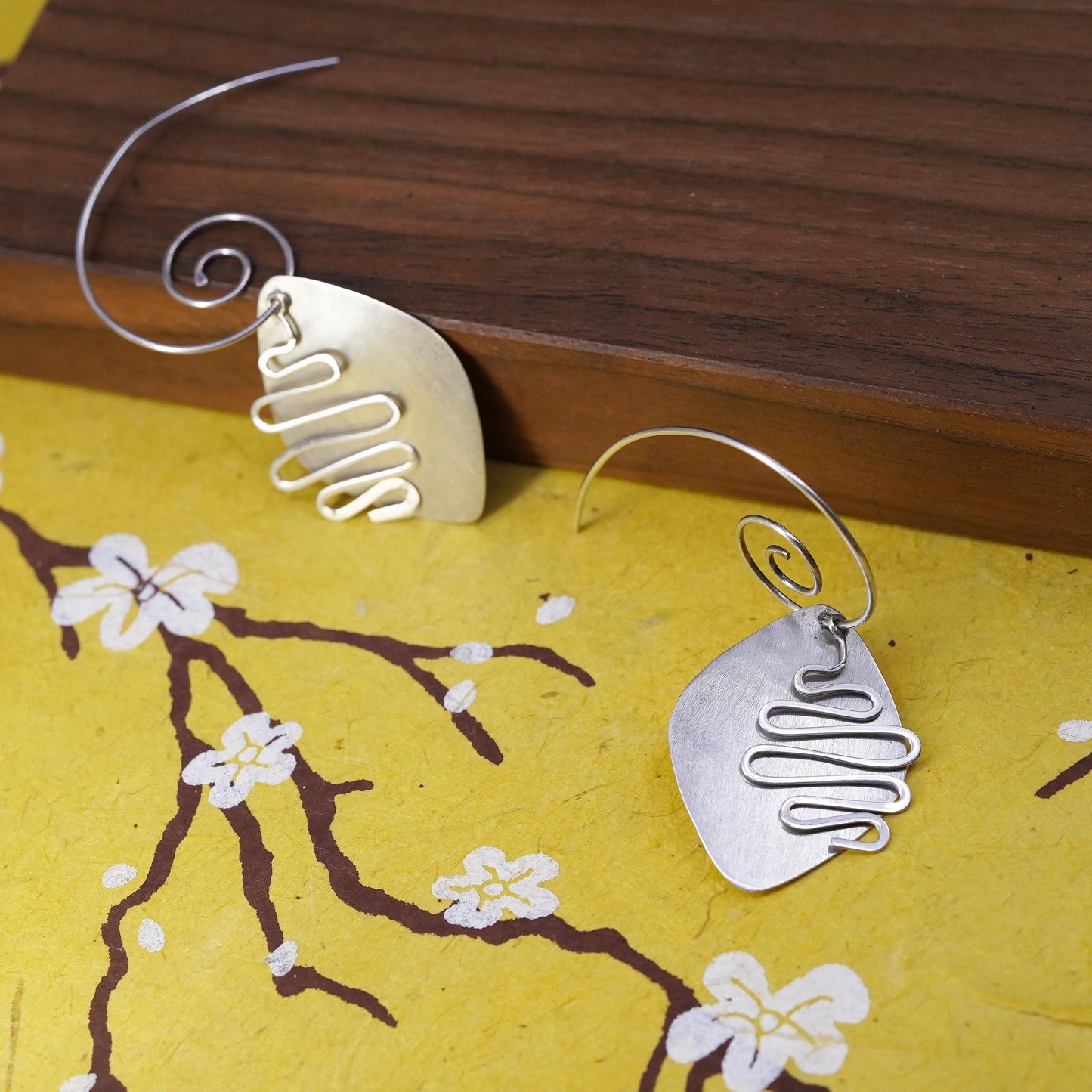 Mexican Sterling silver earrings, 925 Hammered disc swirly sprial dangles