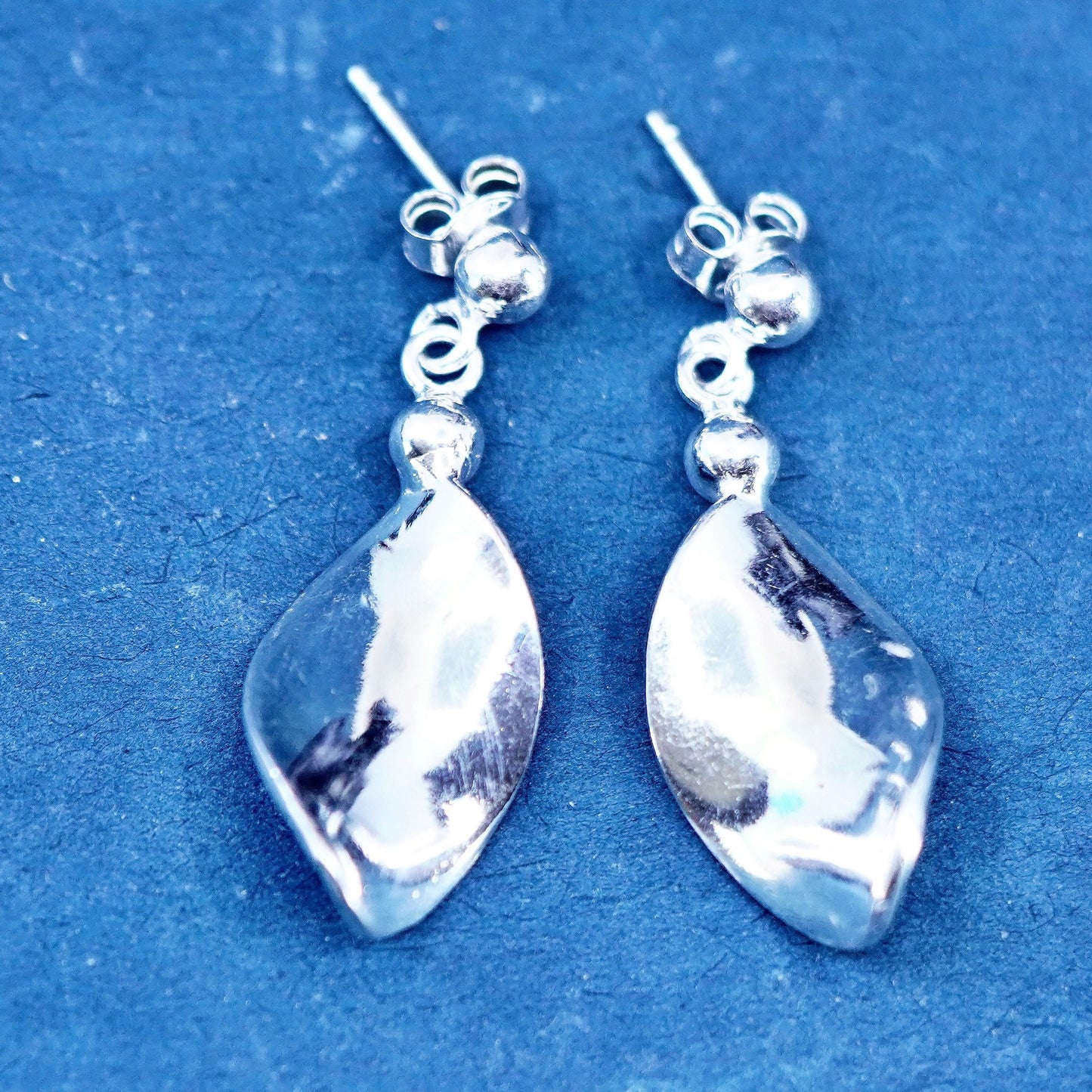 Vintage sterling silver handmade earrings, 925 twisted leafy dangles
