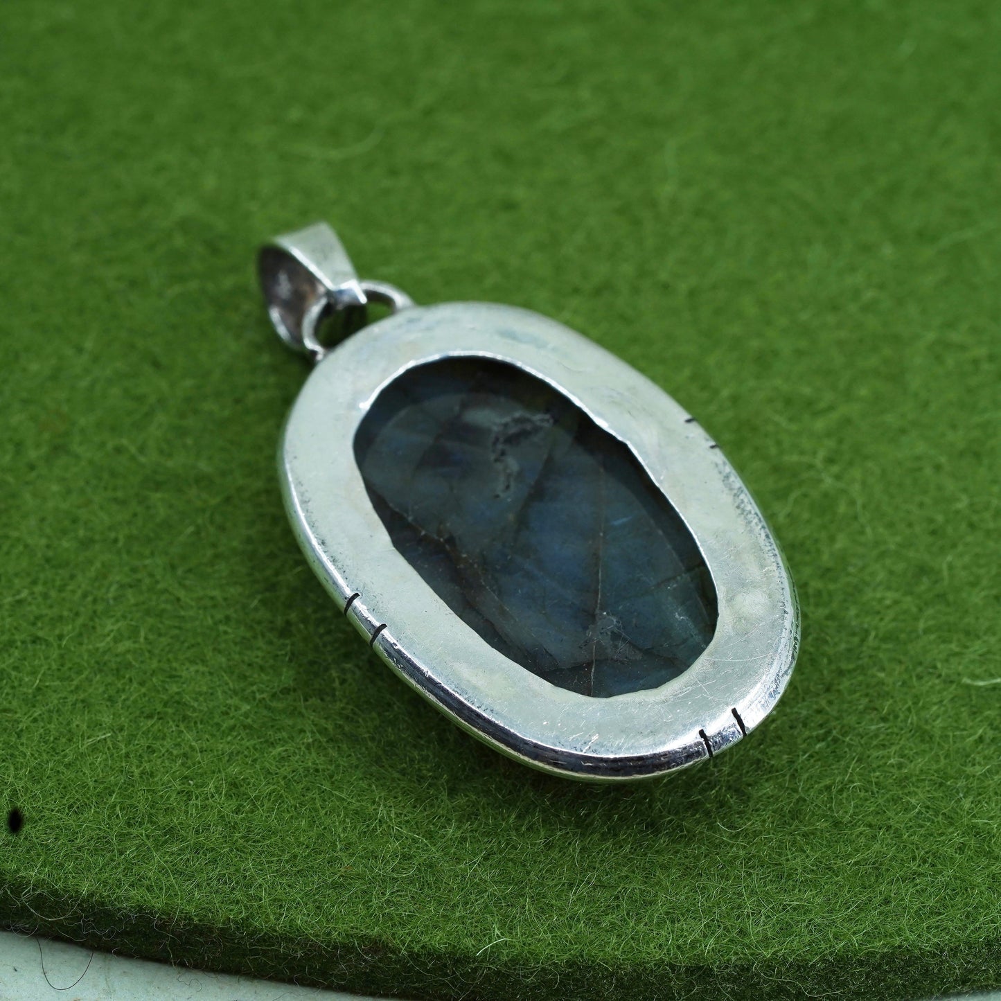 Vintage Sterling silver handmade pendant, Mexican 925 w/ huge oval labradorite