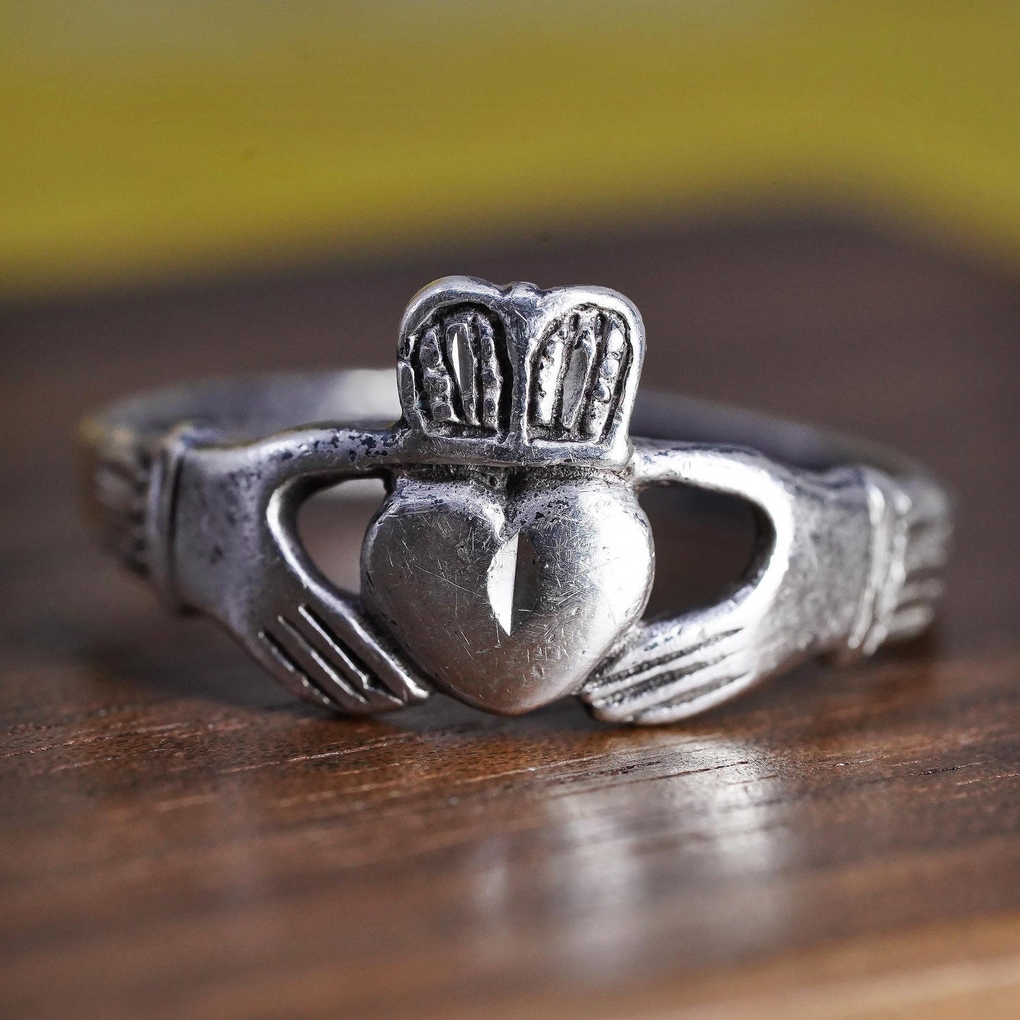 Size 11.5, Shube sterling silver claddagh ring, holding heart 925 silver band